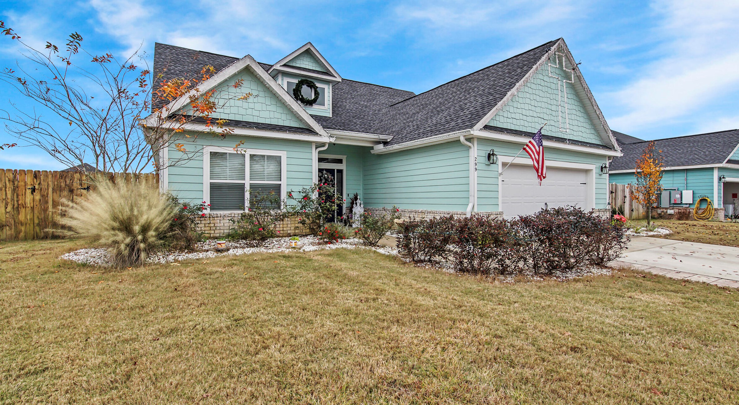 299 Whispering Creek Ave, Freeport, FL 32439