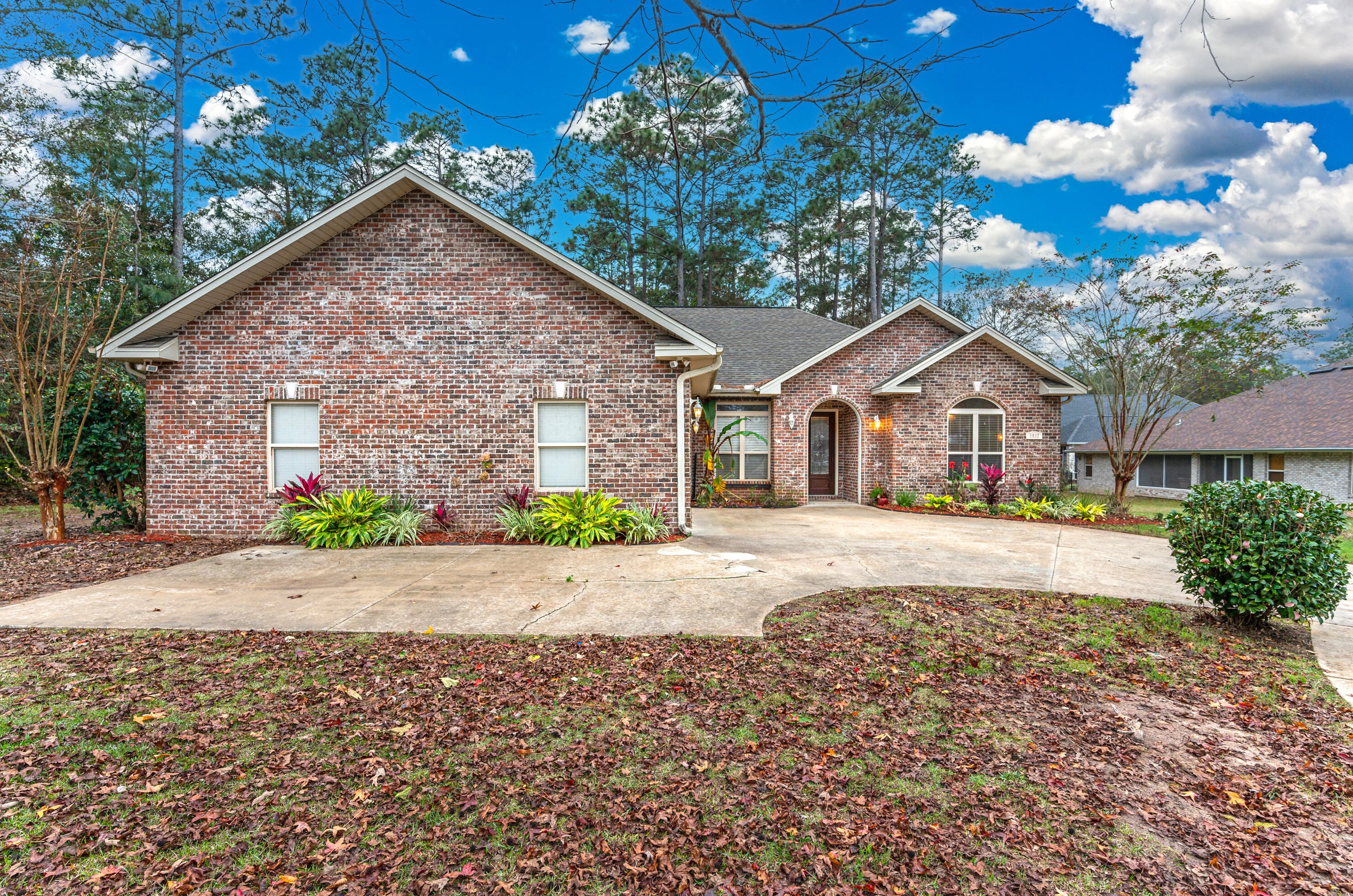 5832 Buckskin Ct, Crestview, FL 32536-4317