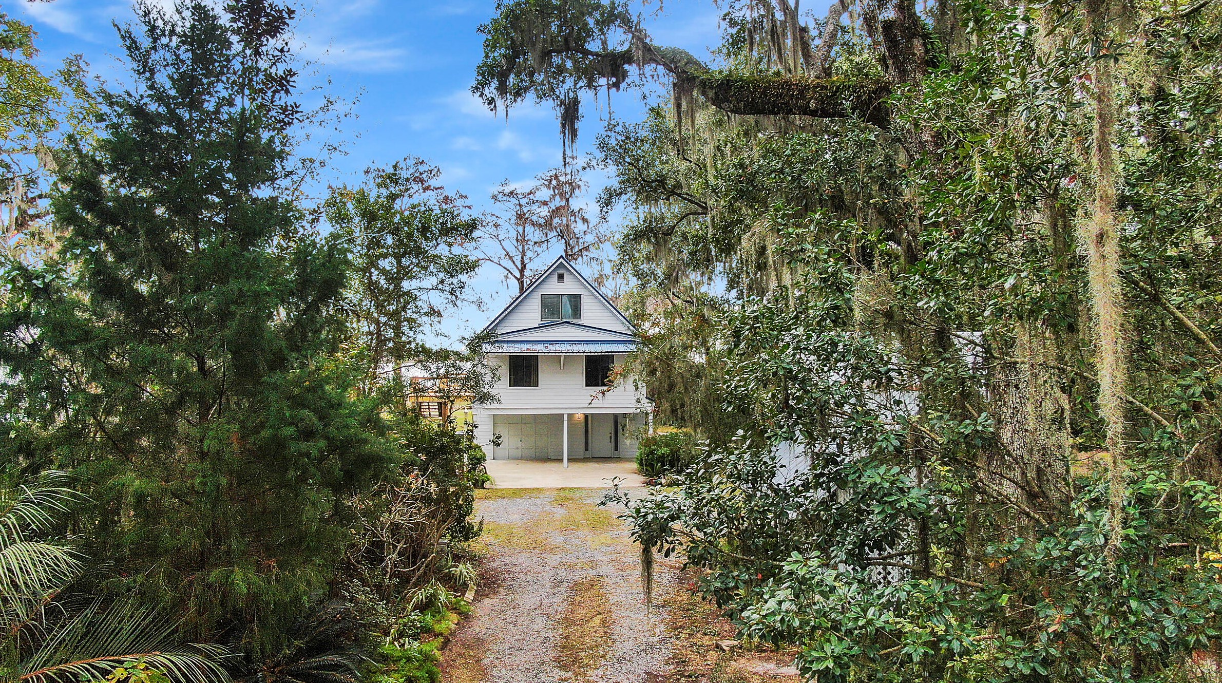63 Shady Ln, Freeport, FL 32439