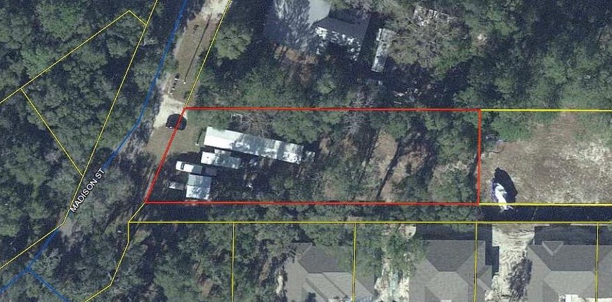 341 Madison St, Freeport, FL 32439