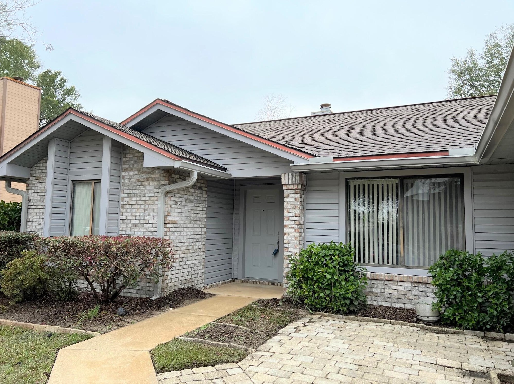 217 Bayberry Dr, Niceville, FL 32578-2353