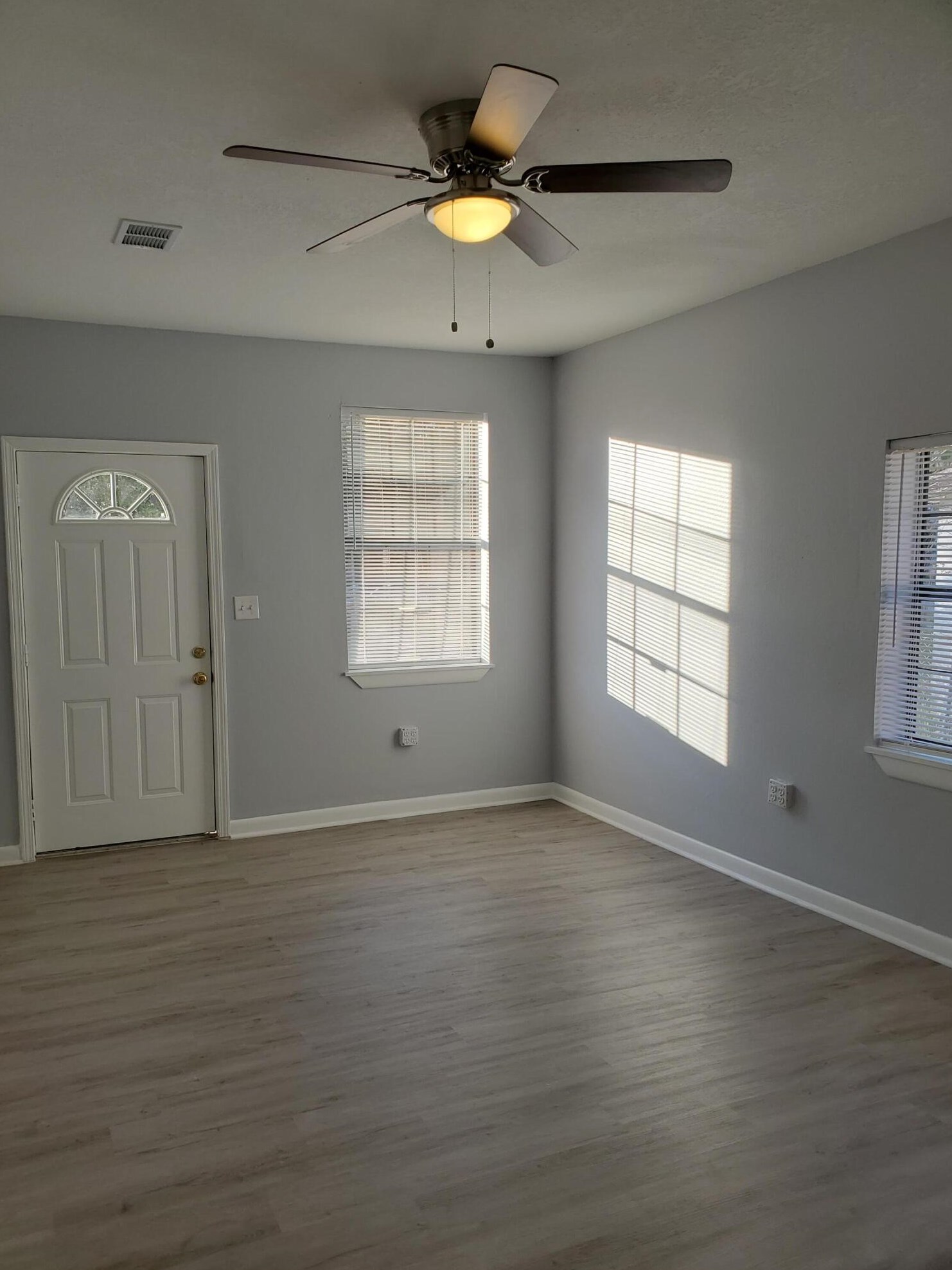127 Robinwood Dr Nw, Fort Walton Beach, FL 32548