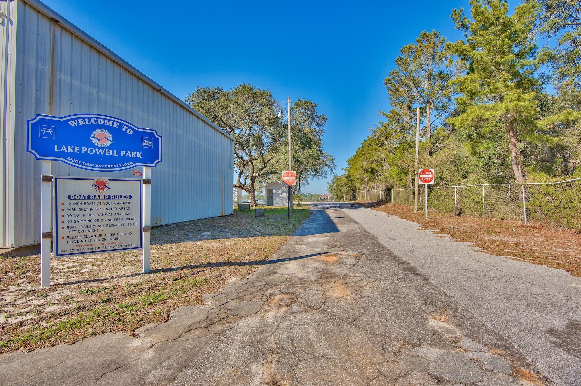 22802 Lakeview Dr, Panama City FL  32413-1124 exterior
