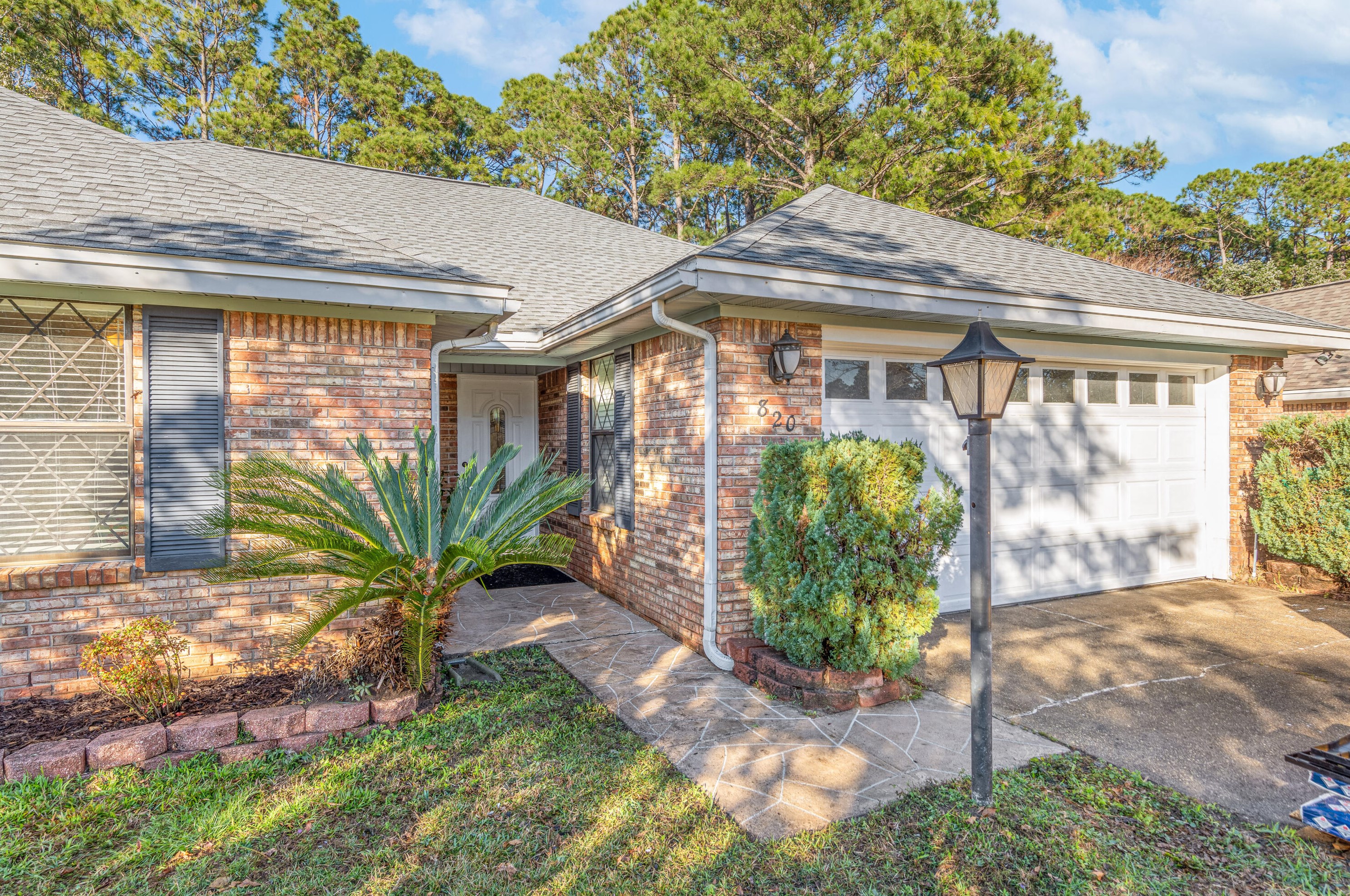820 Overbrook Dr, Fort Walton Beach, FL 32547-3307