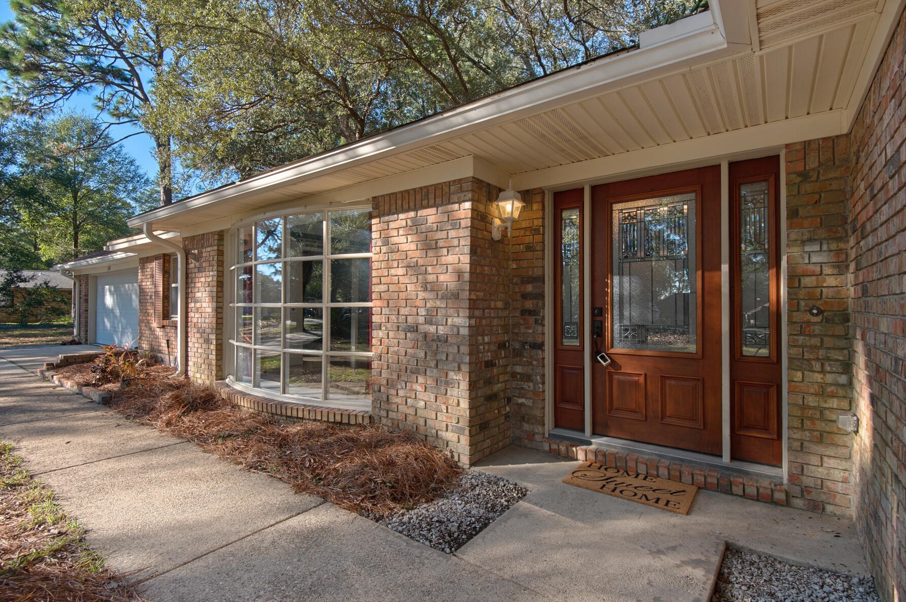 2511 Edgewater Dr, Niceville, FL 32578-2306