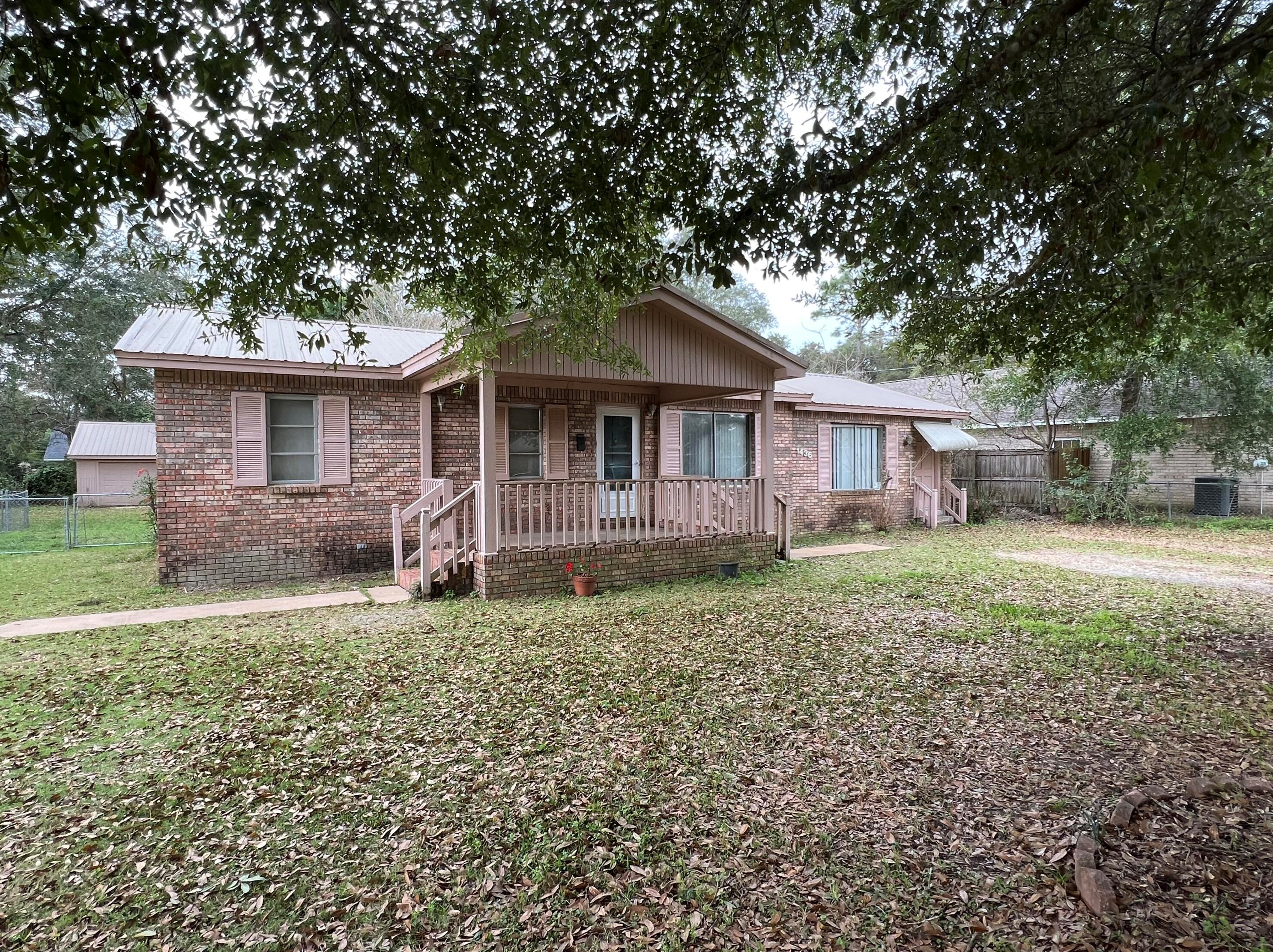 1436 Hickory St, Niceville, FL 32578-9754