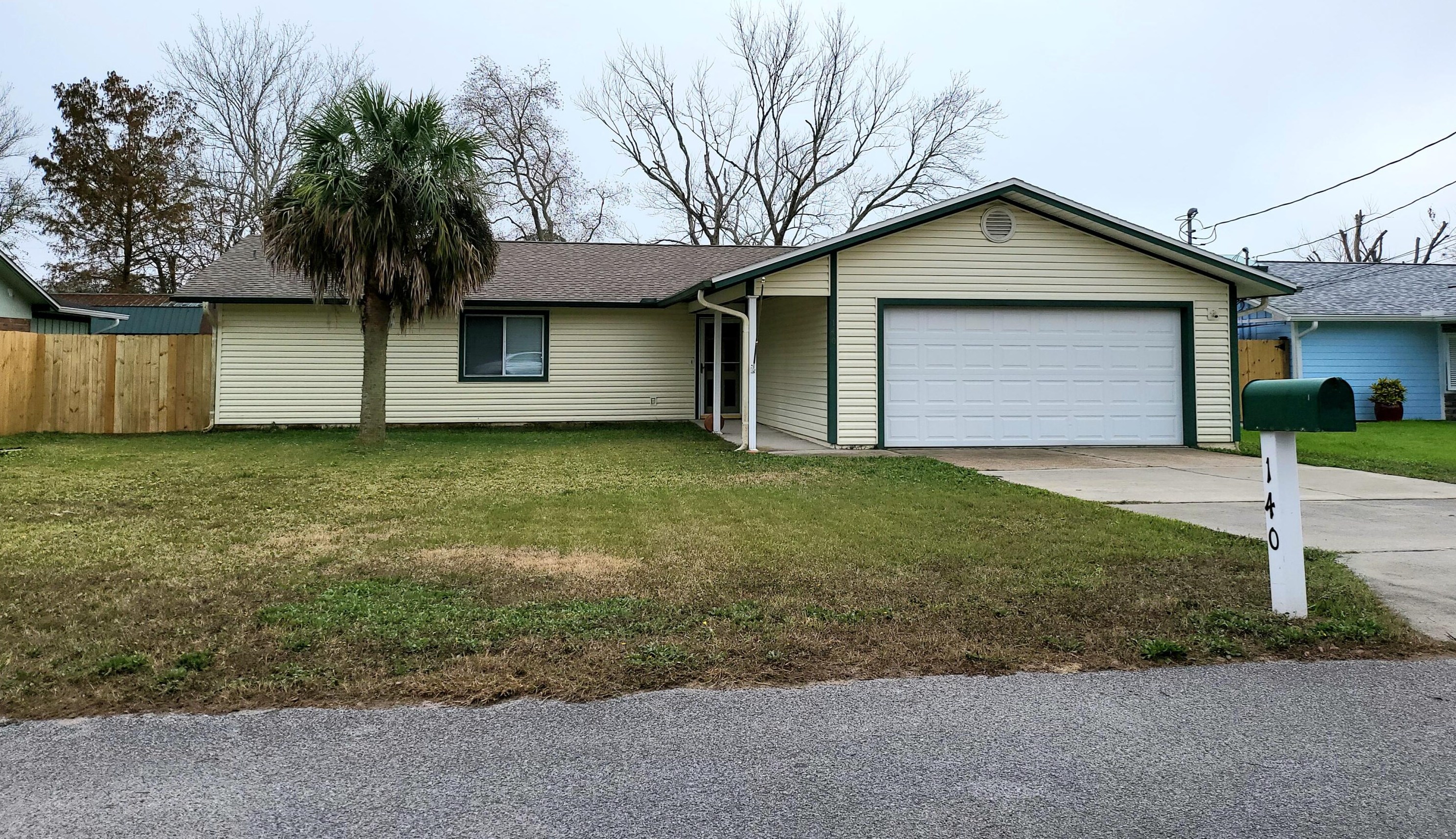 140 Manistee Dr, Panama City, FL 32413-5216