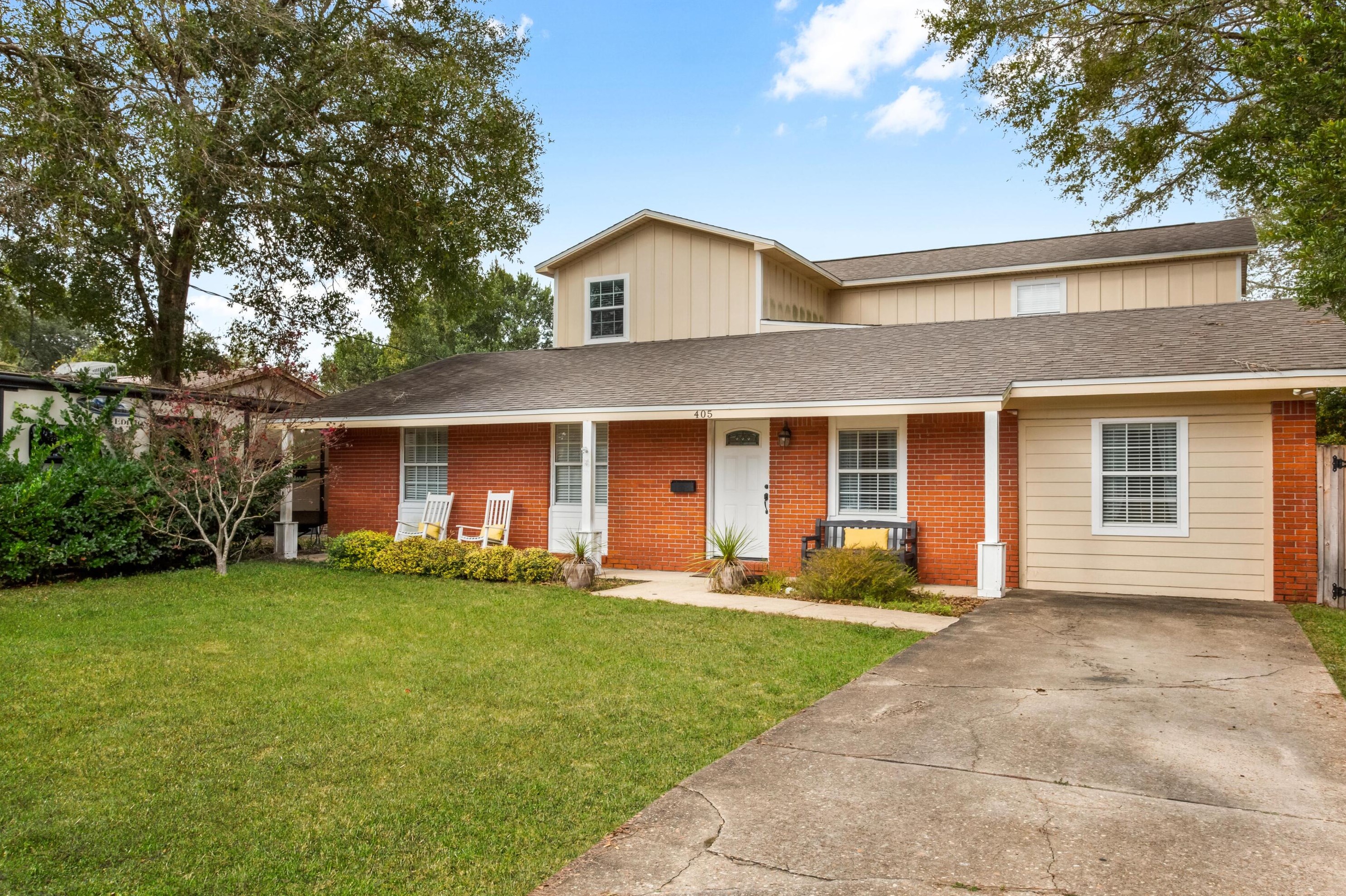 405 Paradise Rd, Niceville, FL 32578-3227