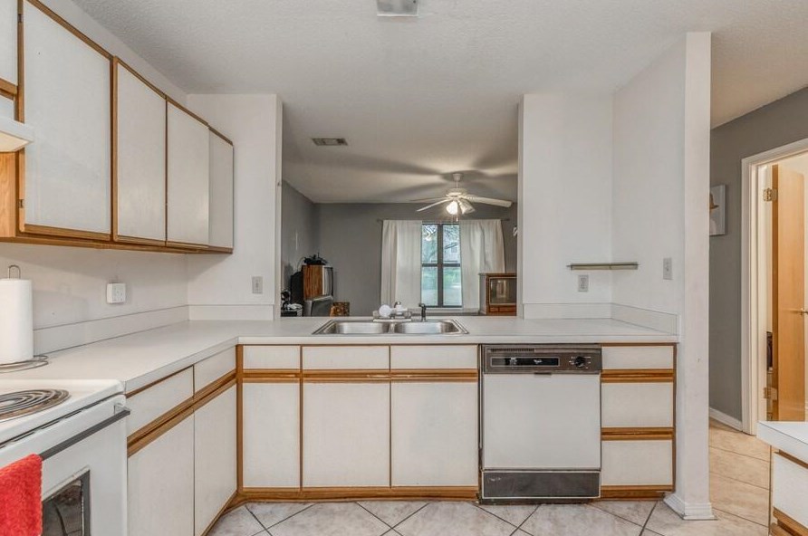 19 Falcon Ridge Ln, Fort Walton Beach FL  32547-2366 exterior