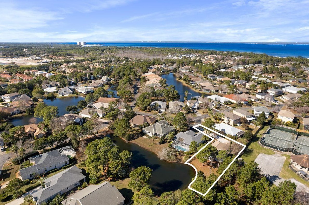 261 Chipola Cv, Destin FL  32541-4769 exterior