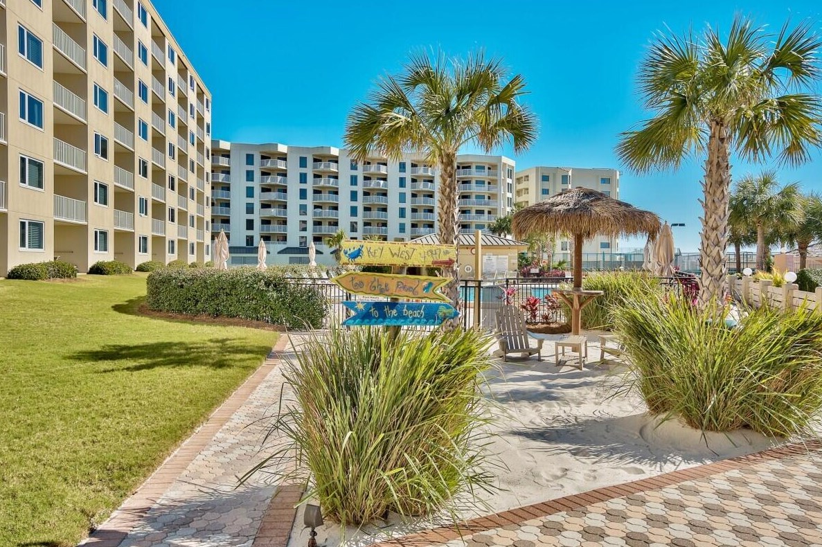 502 Gulf Shore Dr, Destin FL  32541-3054 exterior