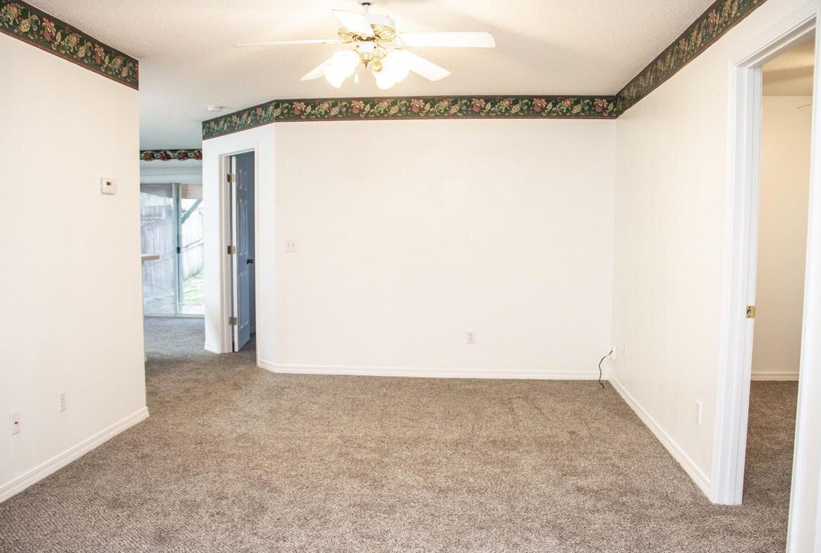302 Apple Dr, Crestview, FL 32536-4296