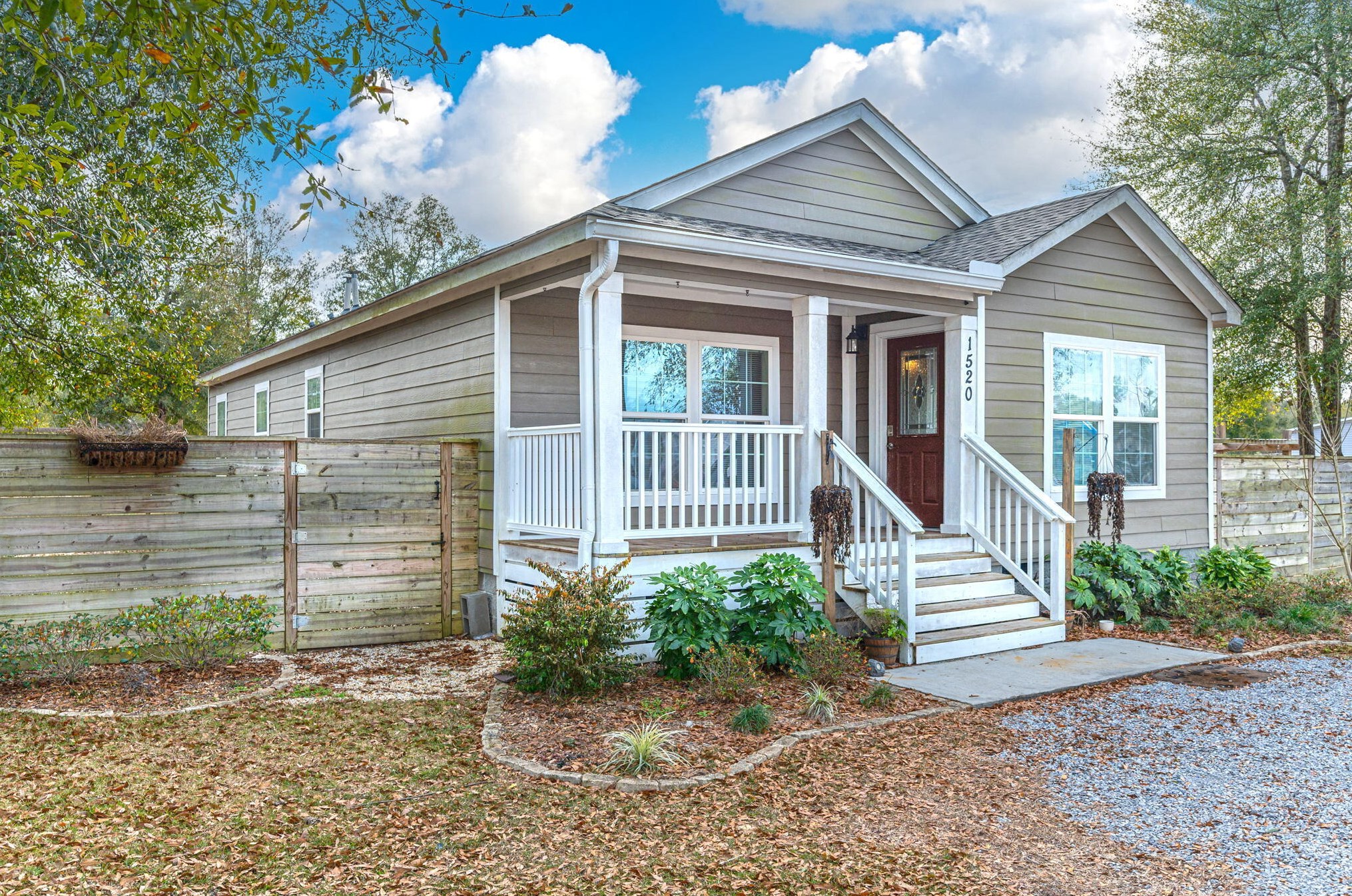 1520 Trotter Way, Crestview FL  32531-6333 exterior