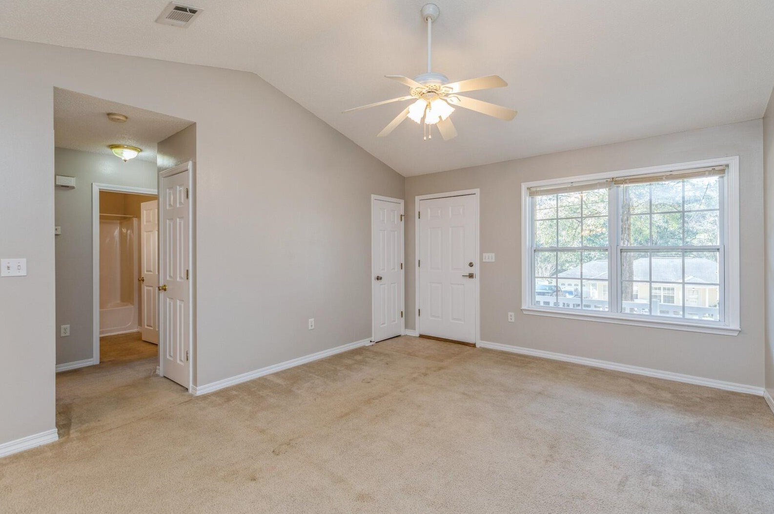 256 Panama Dr, Crestview, FL 32536-2314