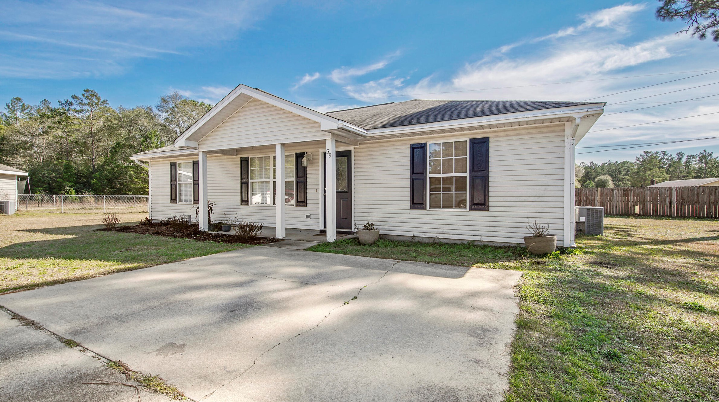 59 Clay Basket Ct, Defuniak Springs, FL 32433