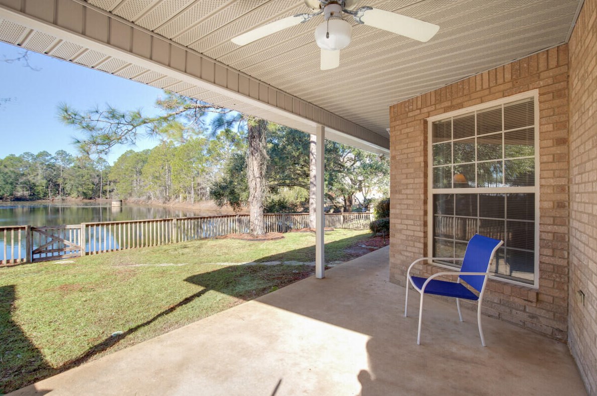 1030 Arthur Ashe Ct, Fort Walton Beach, FL 32547-3408
