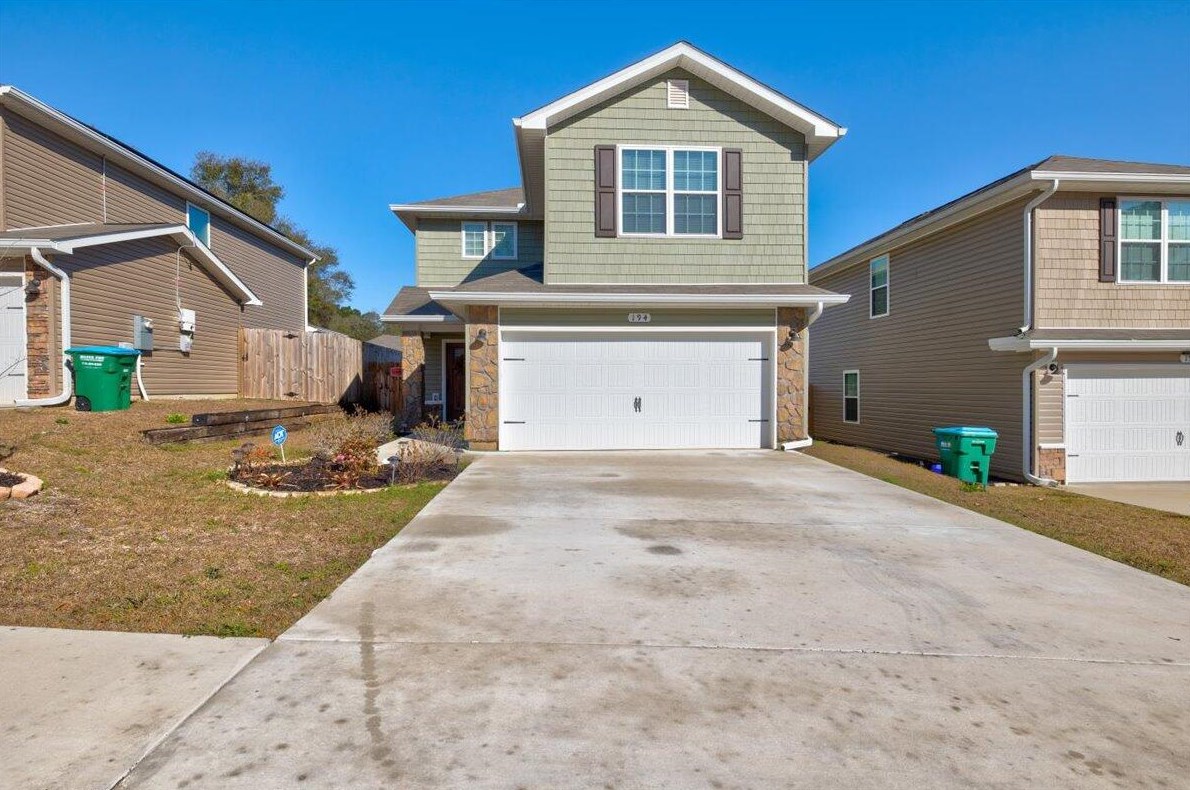 194 Wainwright Dr, Crestview FL  32539-6957 exterior