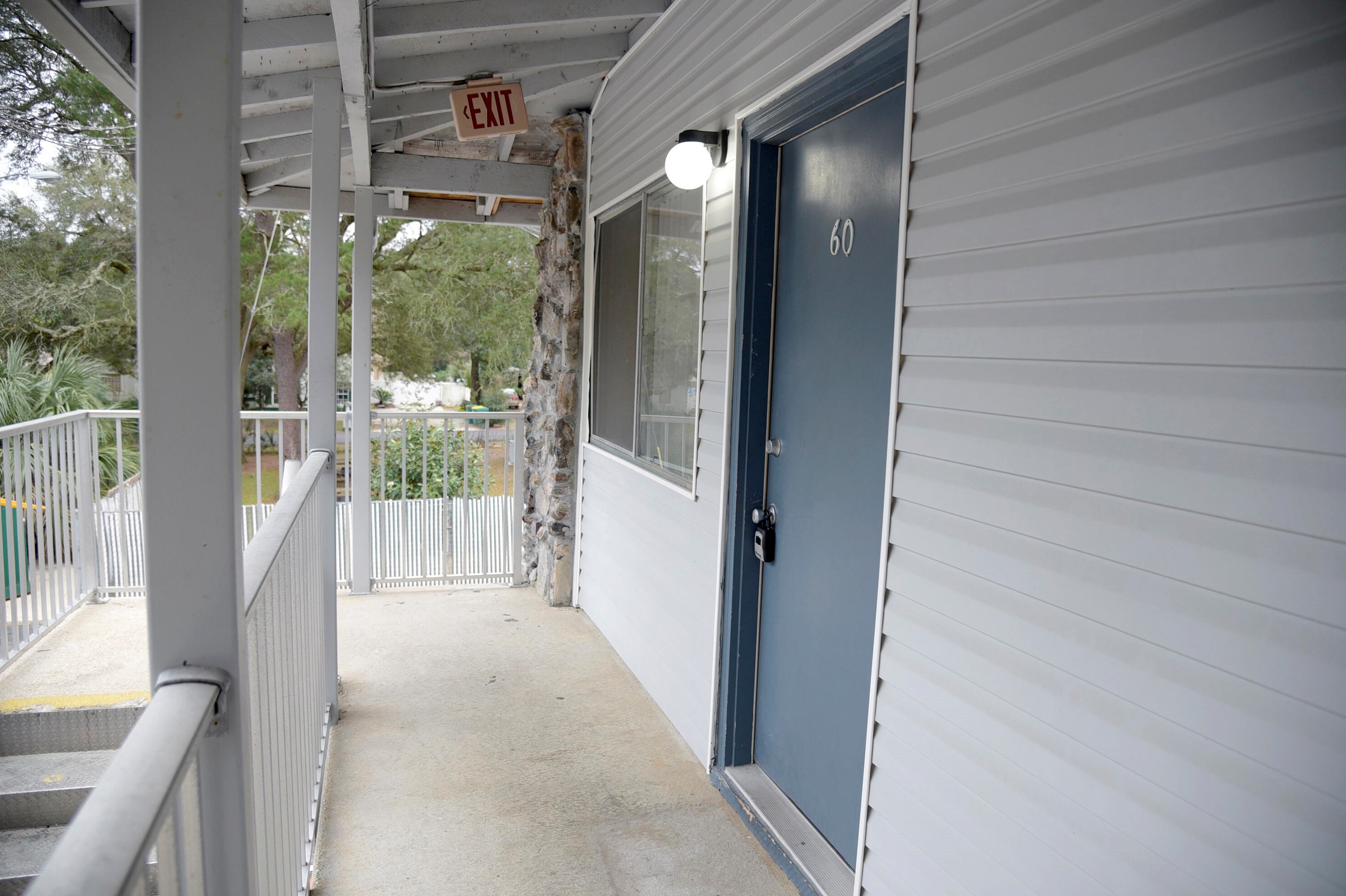 201 College Blvd E #60, Niceville, FL 32578
