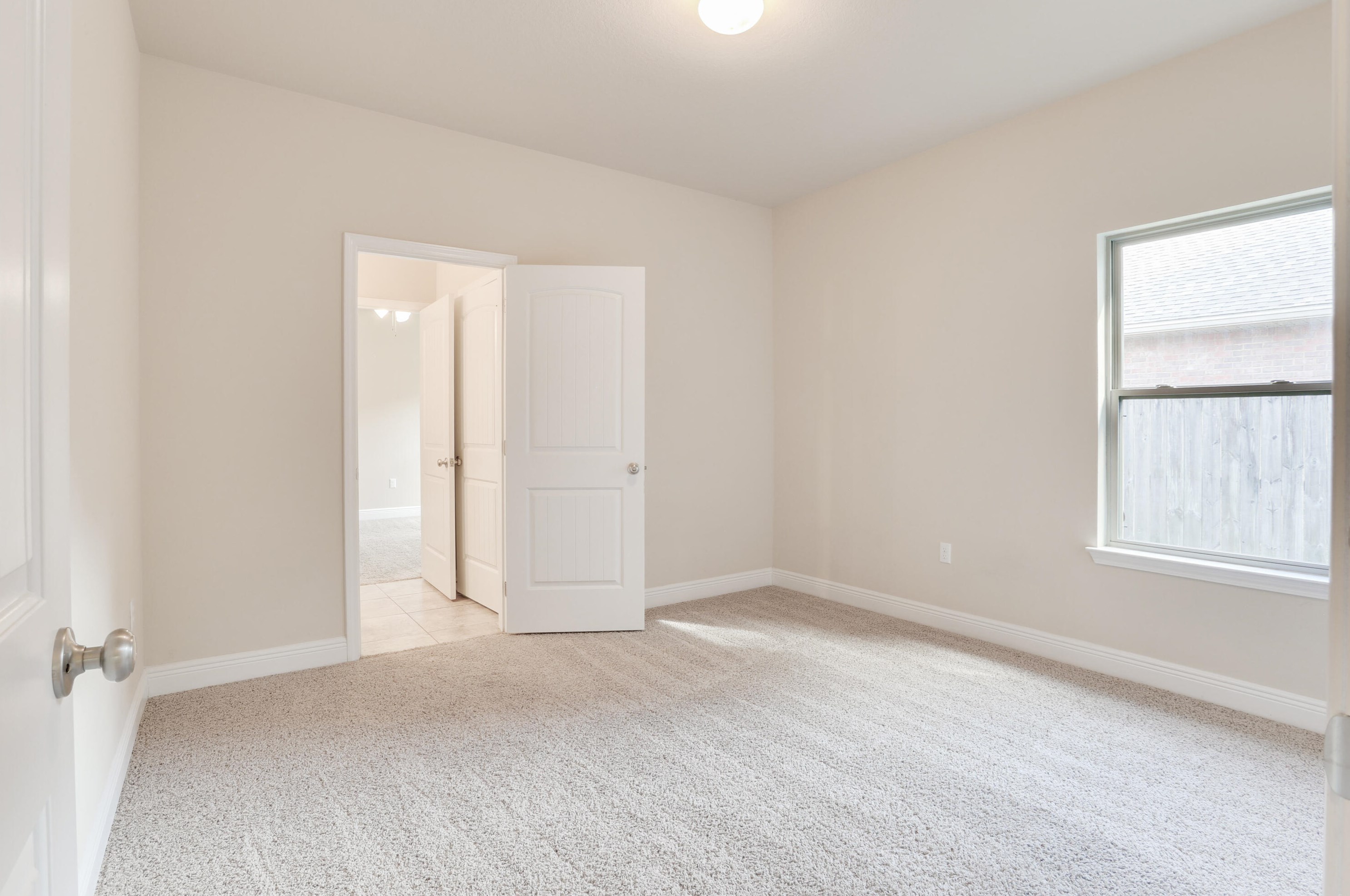 225 Paradise Palm Cir, Crestview FL  32536-5600 exterior
