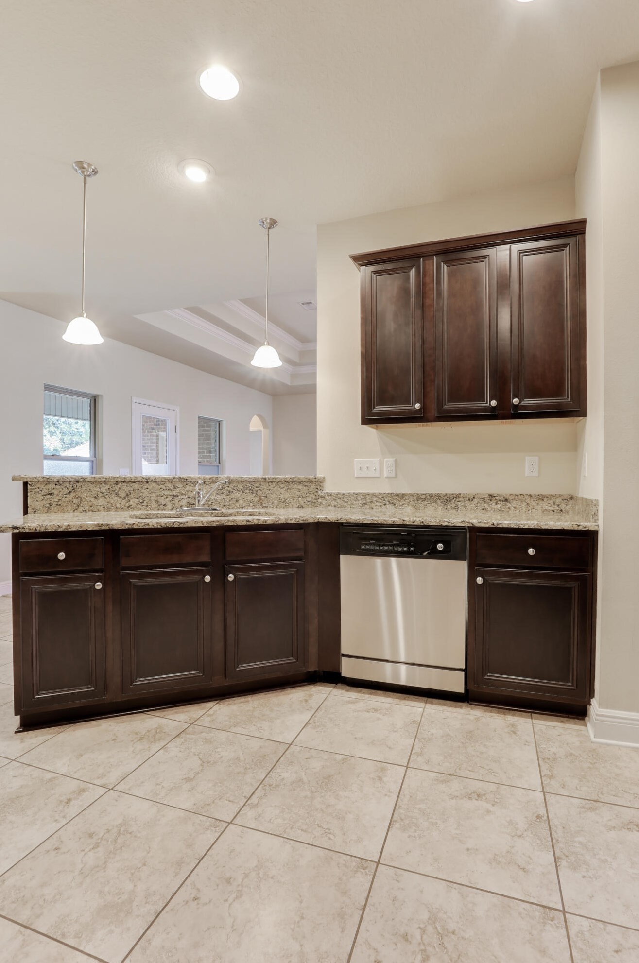 225 Paradise Palm Cir, Crestview FL  32536-5600 exterior
