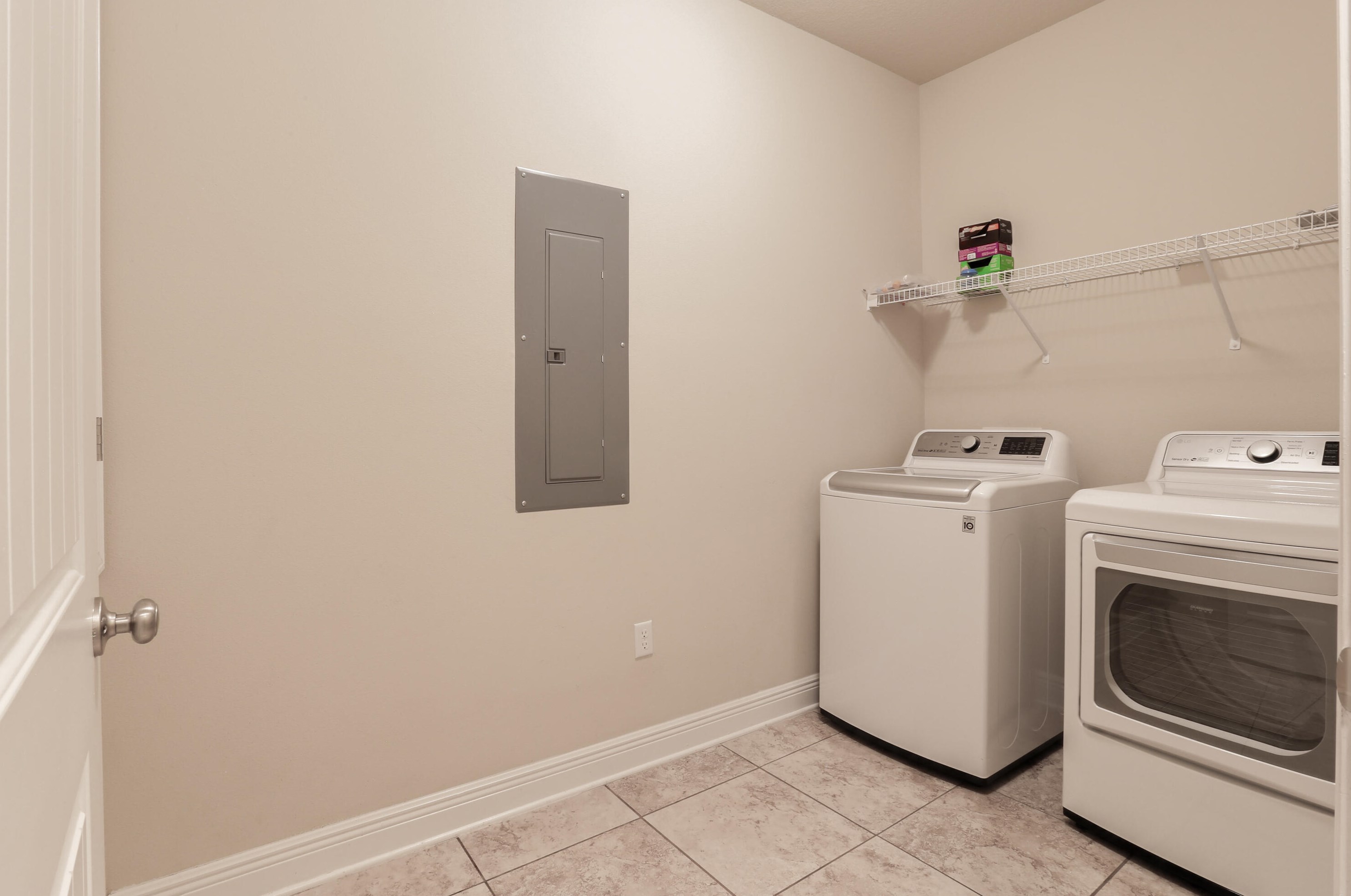 225 Paradise Palm Cir, Crestview FL  32536-5600 exterior