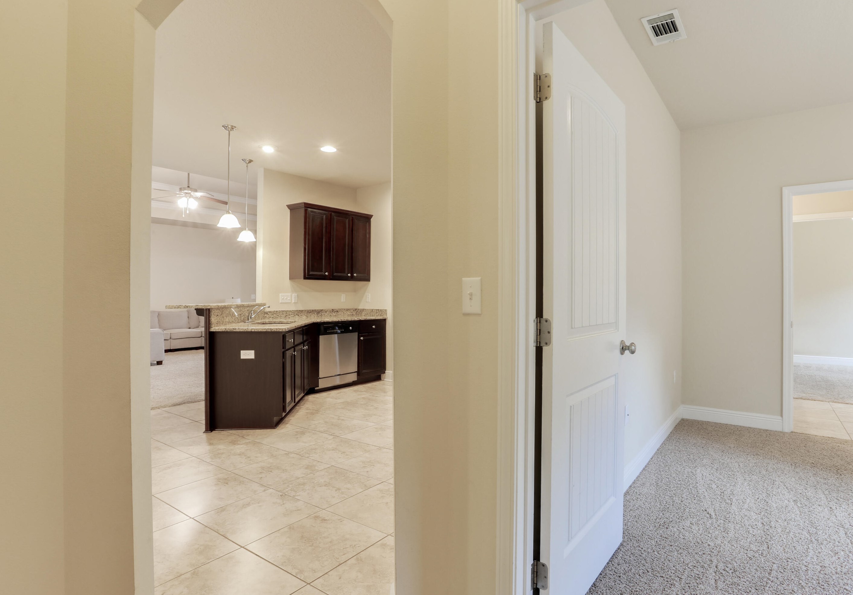 225 Paradise Palm Cir, Crestview FL  32536-5600 exterior
