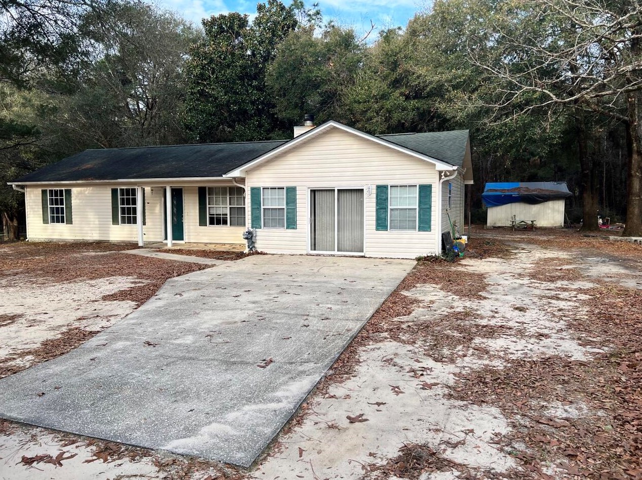 4744 Young Rd, Crestview FL  32539-8371 exterior
