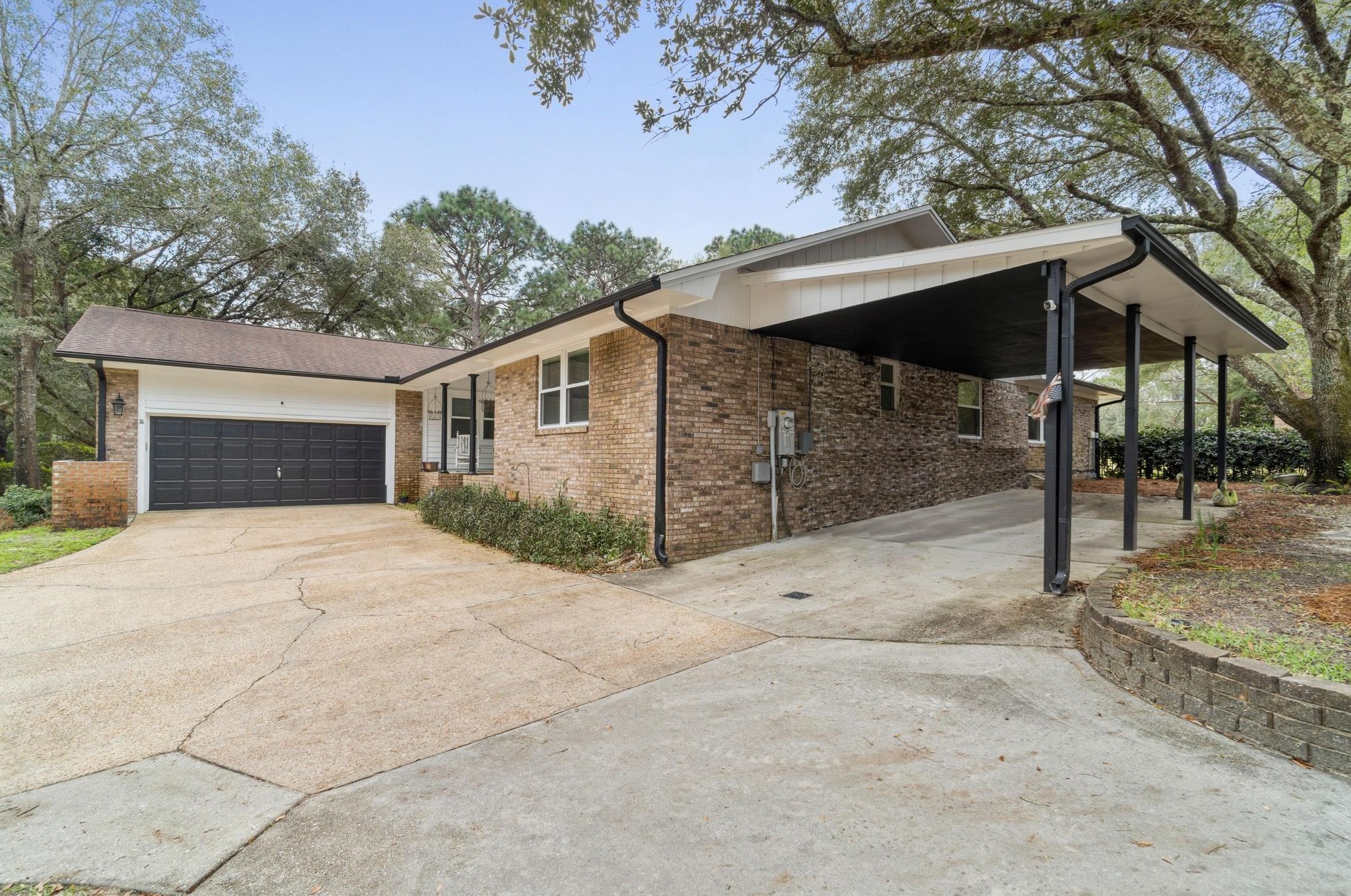 604 Carr Dr, Niceville, FL 32578-1731