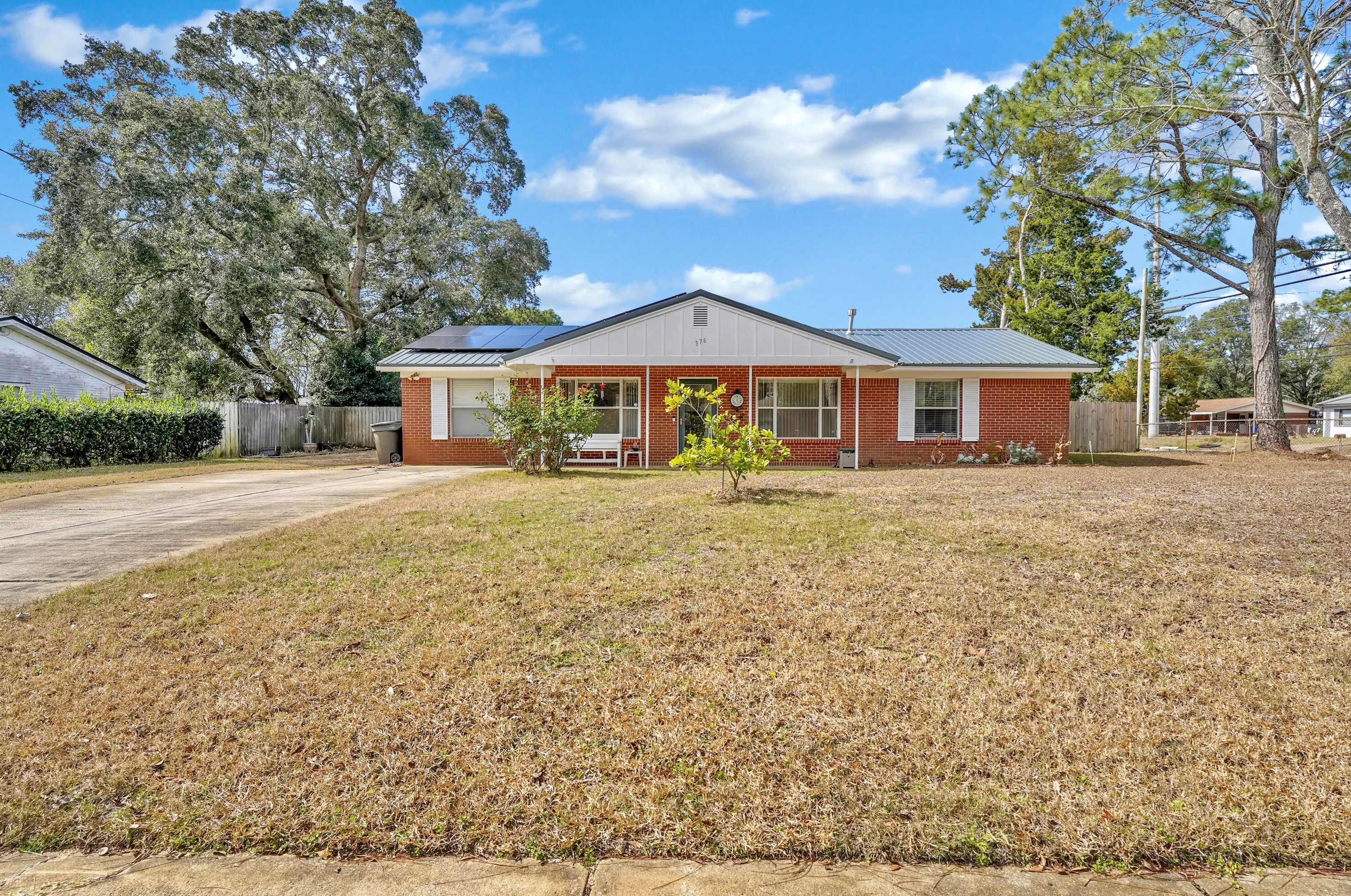 376 Coral Dr, Fort Walton Beach, FL 32548-6526