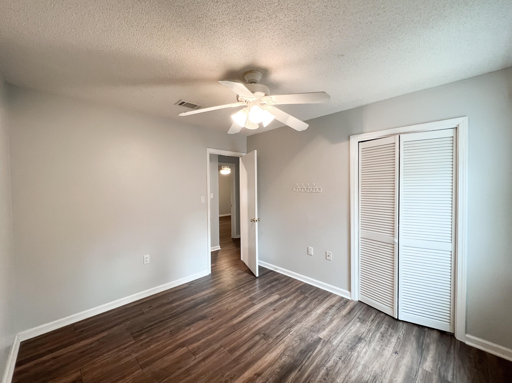 617 Lloyd St, Fort Walton Beach FL 32547-7121 exterior