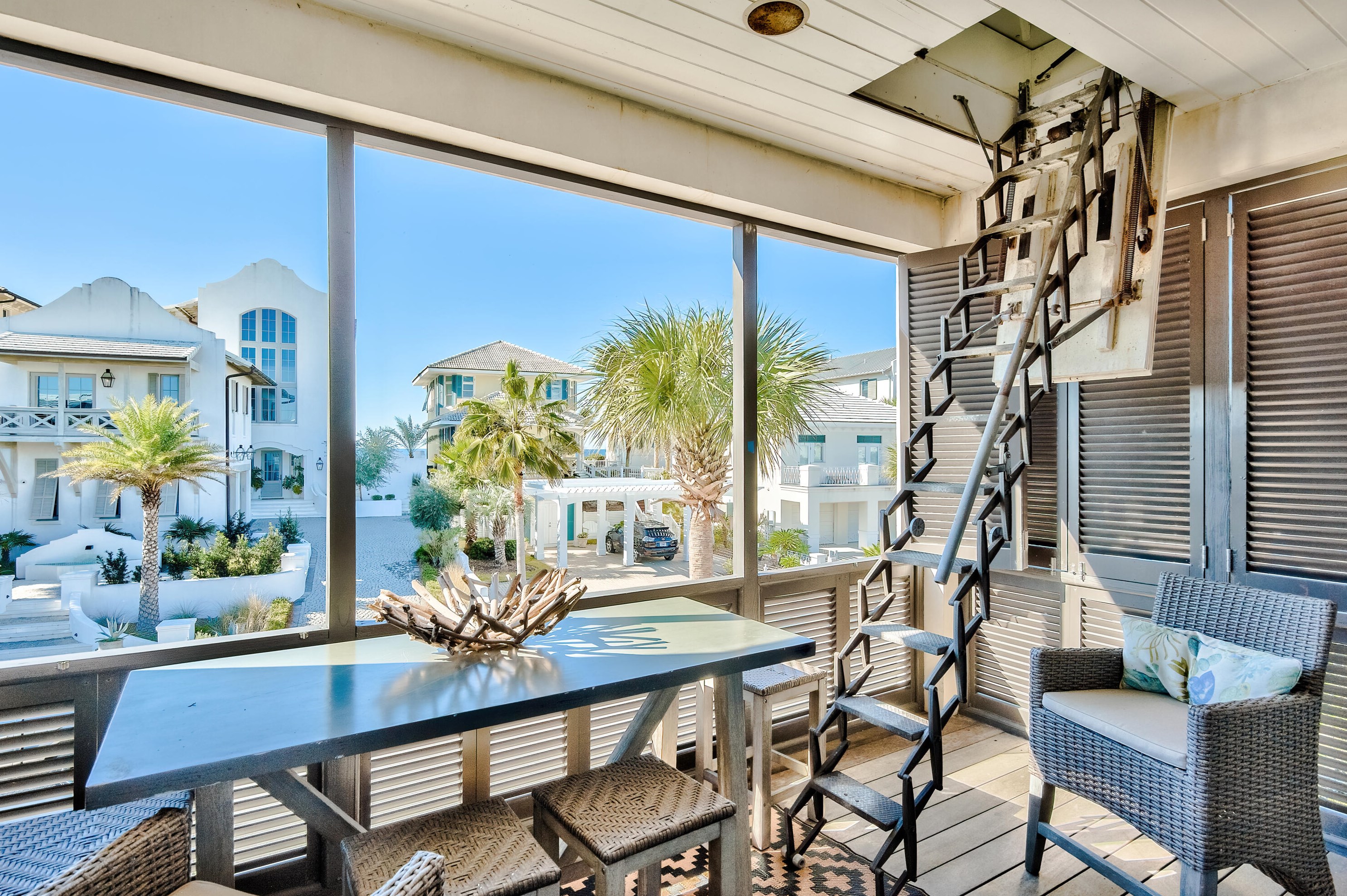 381 Beachside Dr, Panama City, FL 32413-8054