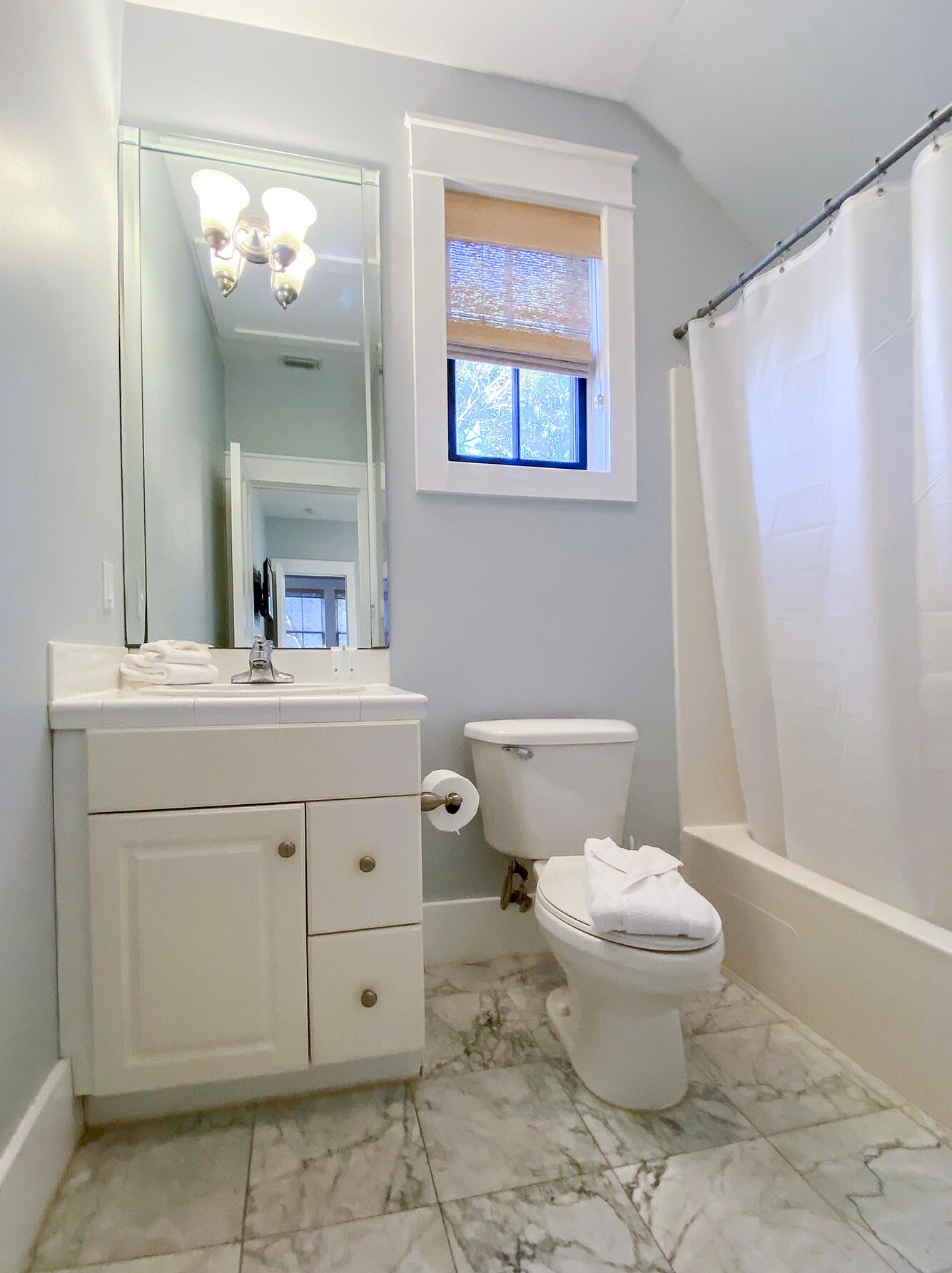 13 Lk District Ln, Santa Rosa Beach FL  32459-2832 exterior