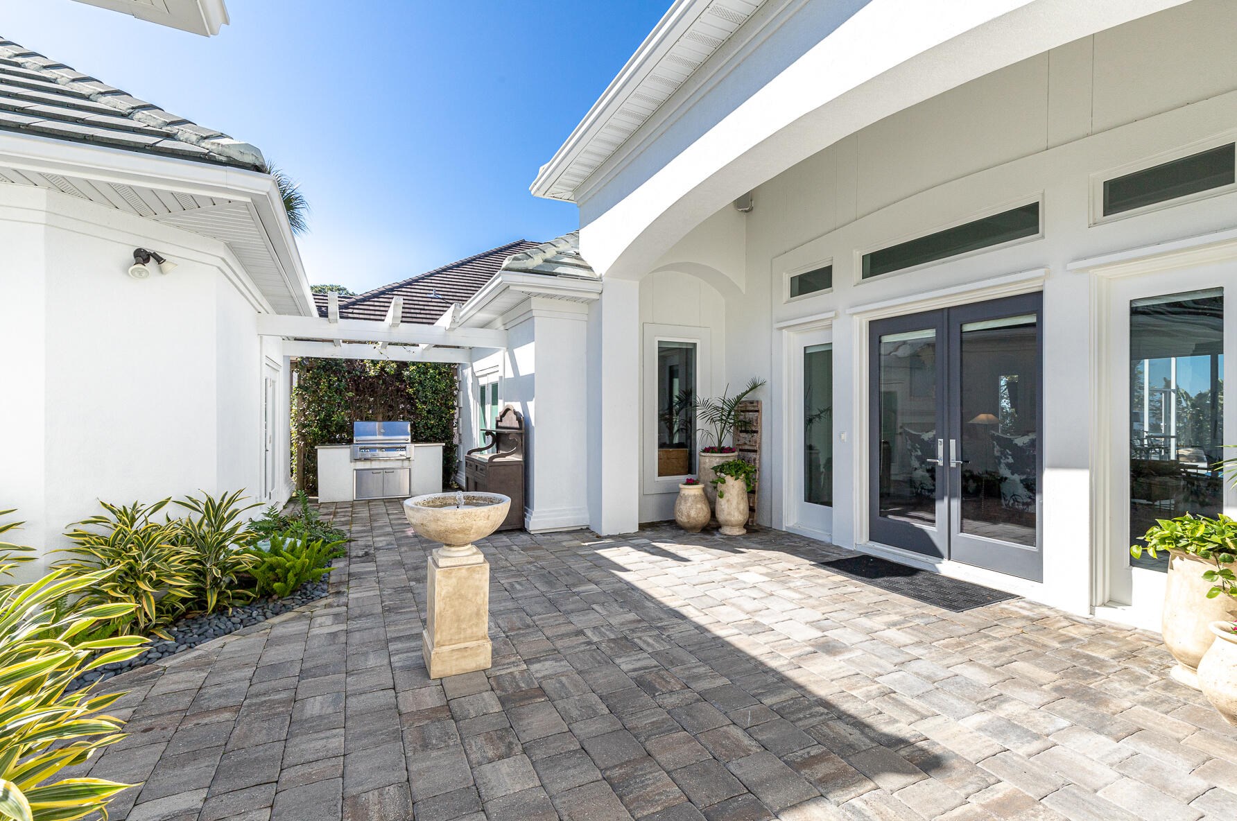 151 Crst Dr, Destin FL 32550-3929 exterior