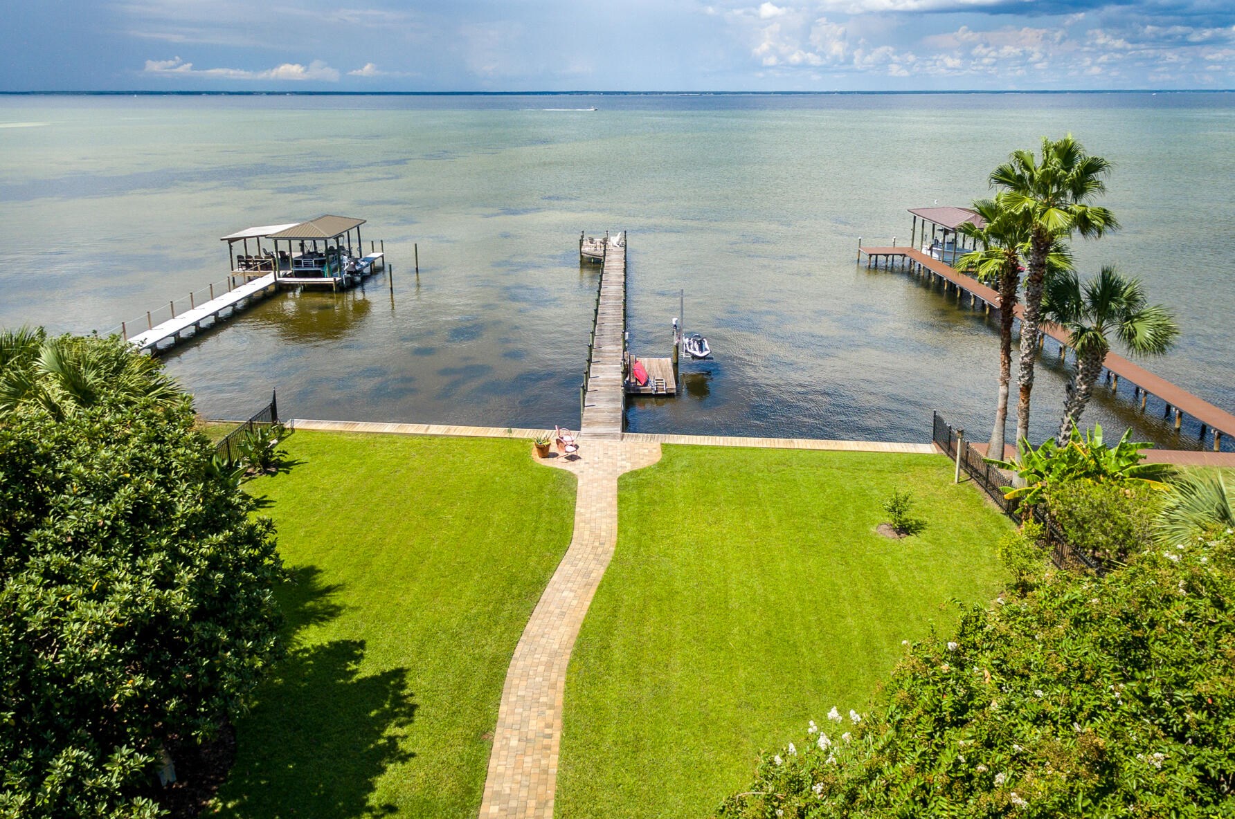 151 Crst Dr, Destin FL 32550-3929 exterior