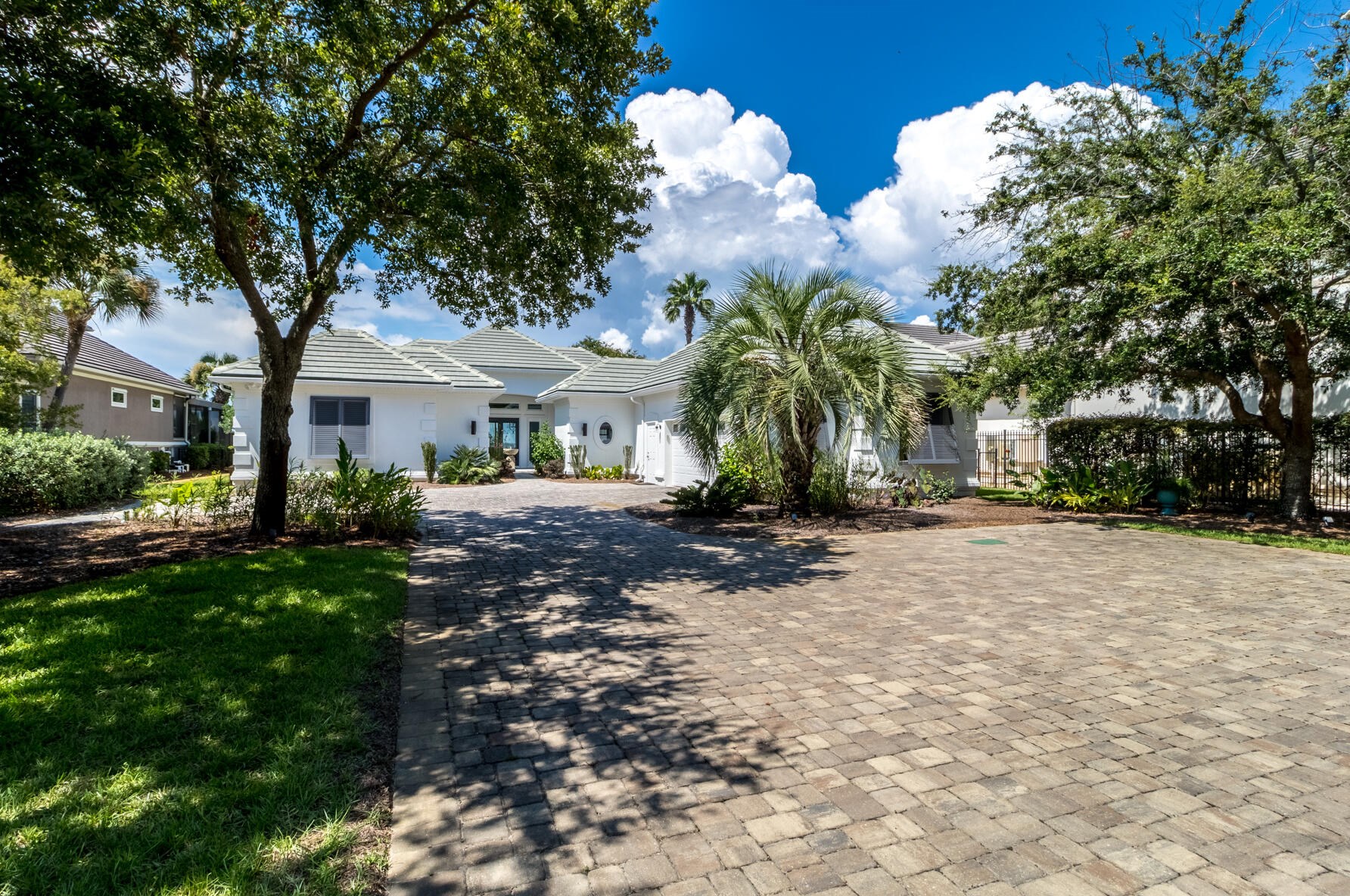 151 Crst Dr, Destin FL 32550-3929 exterior