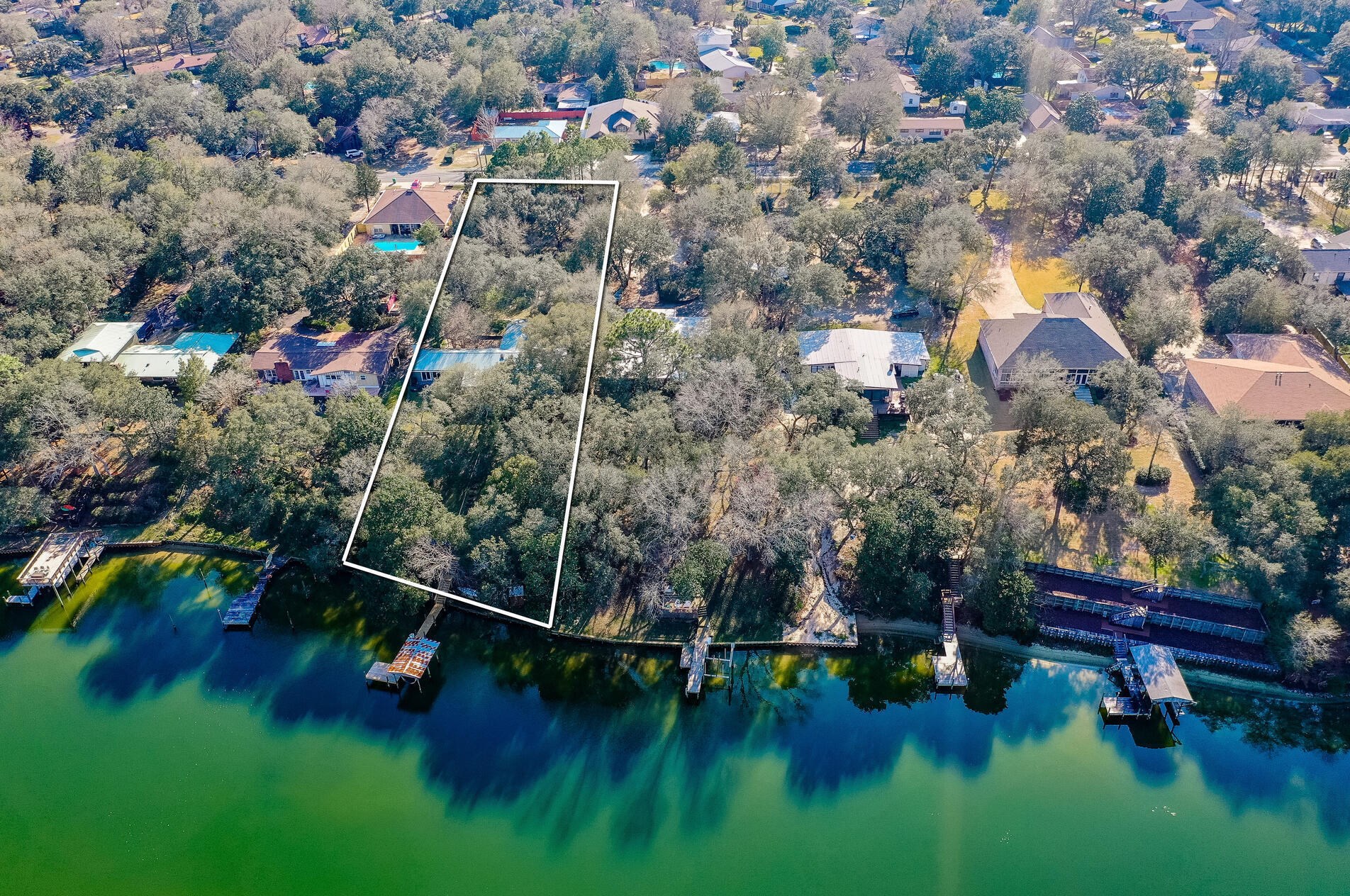 117 Mooney Rd, Fort Walton Beach, FL 32547-1320