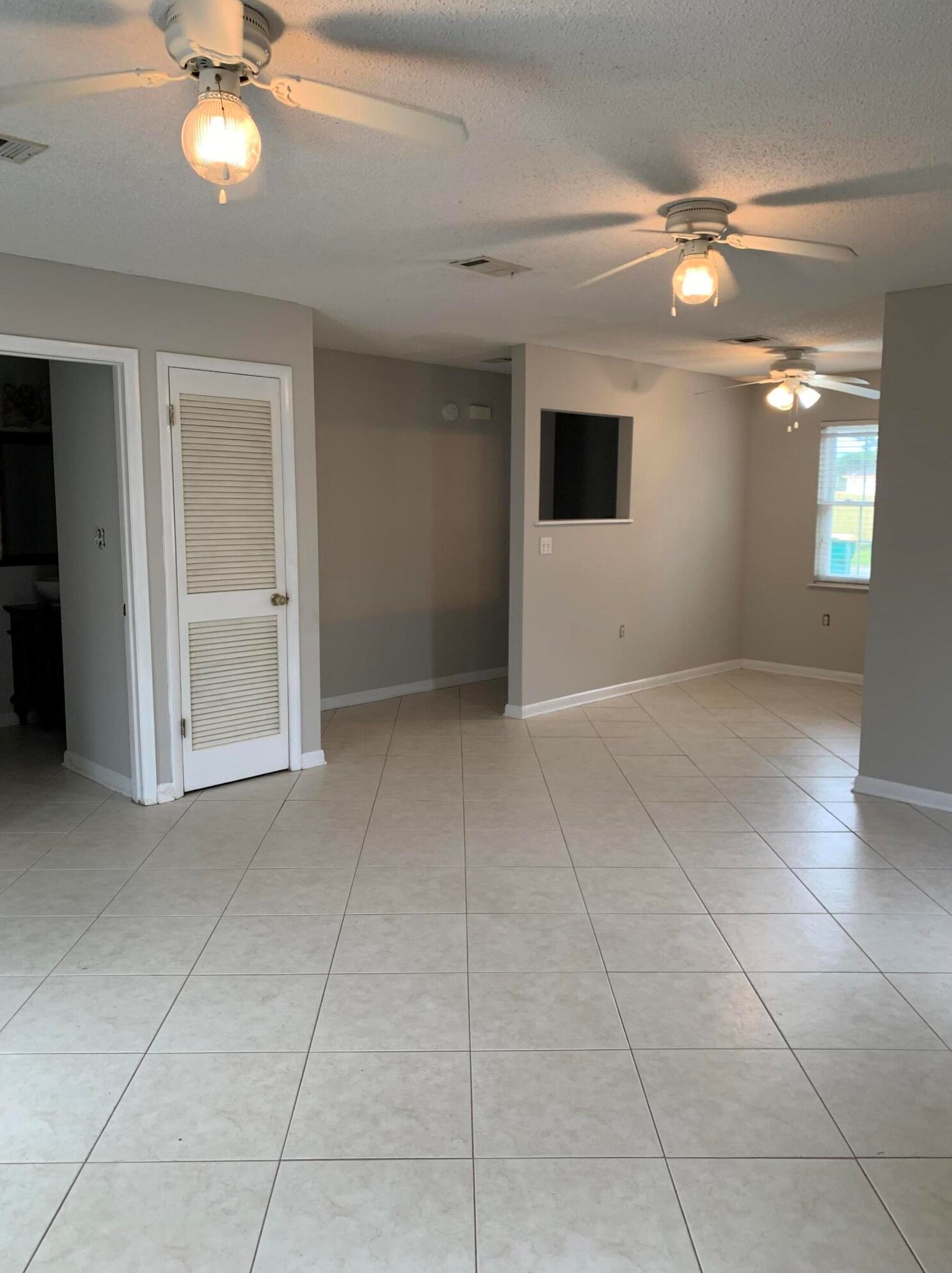 334 Harris St, Mary Esther, FL 32569
