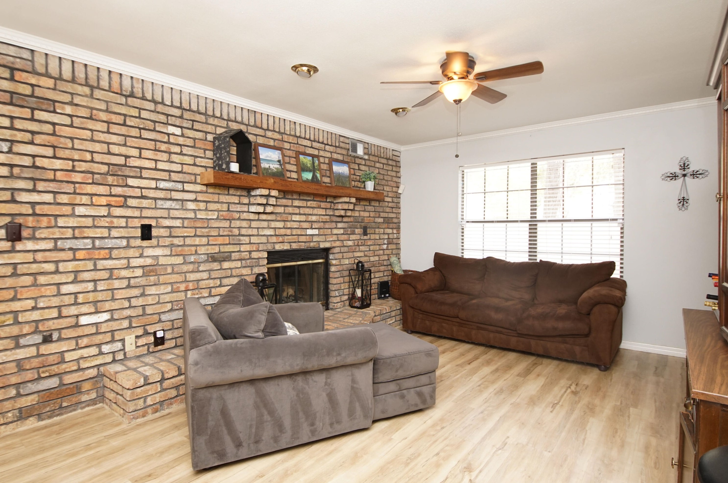 7 Shady Ln, Mary Esther FL  32569-1943 exterior