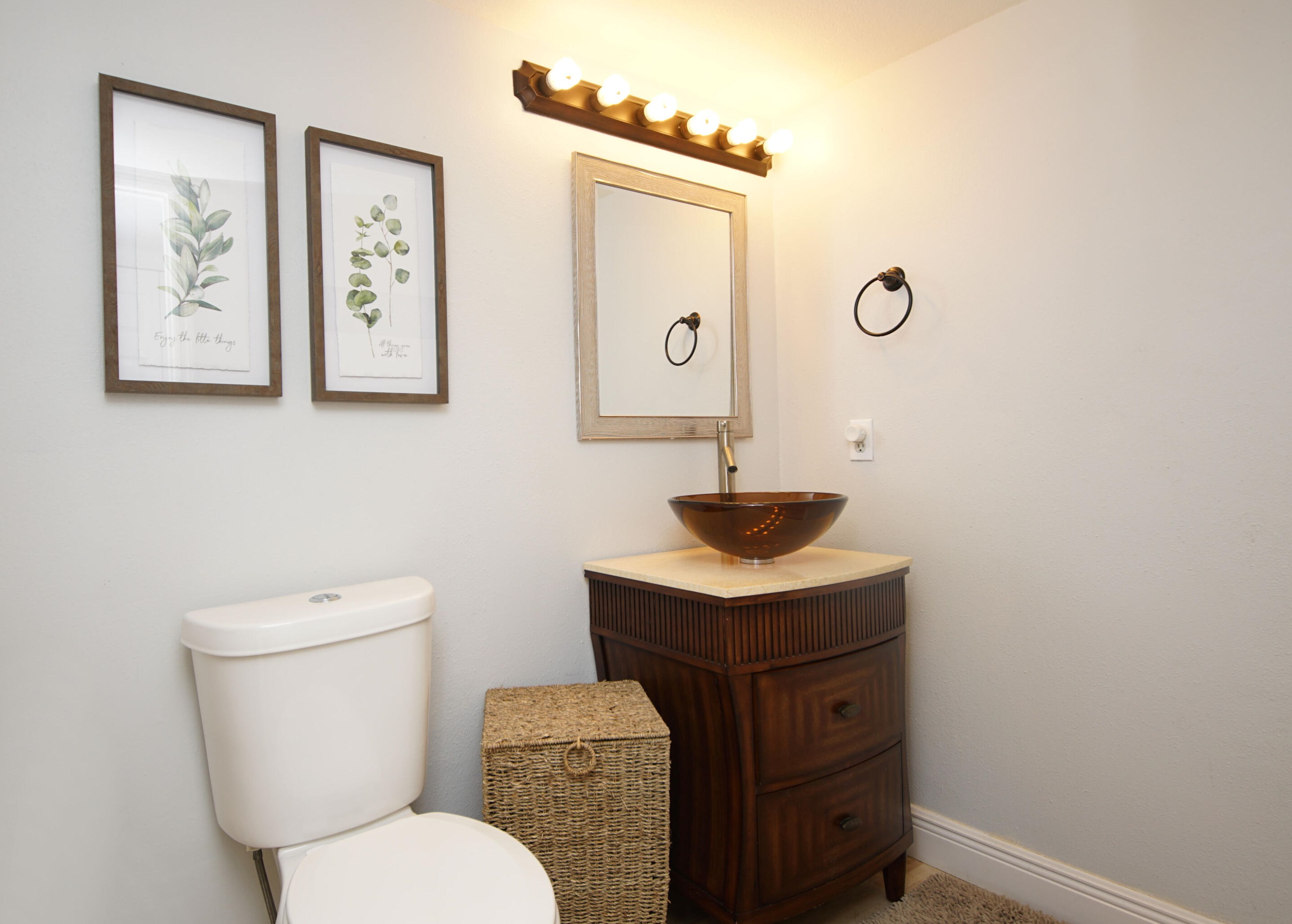 7 Shady Ln, Mary Esther FL  32569-1943 exterior