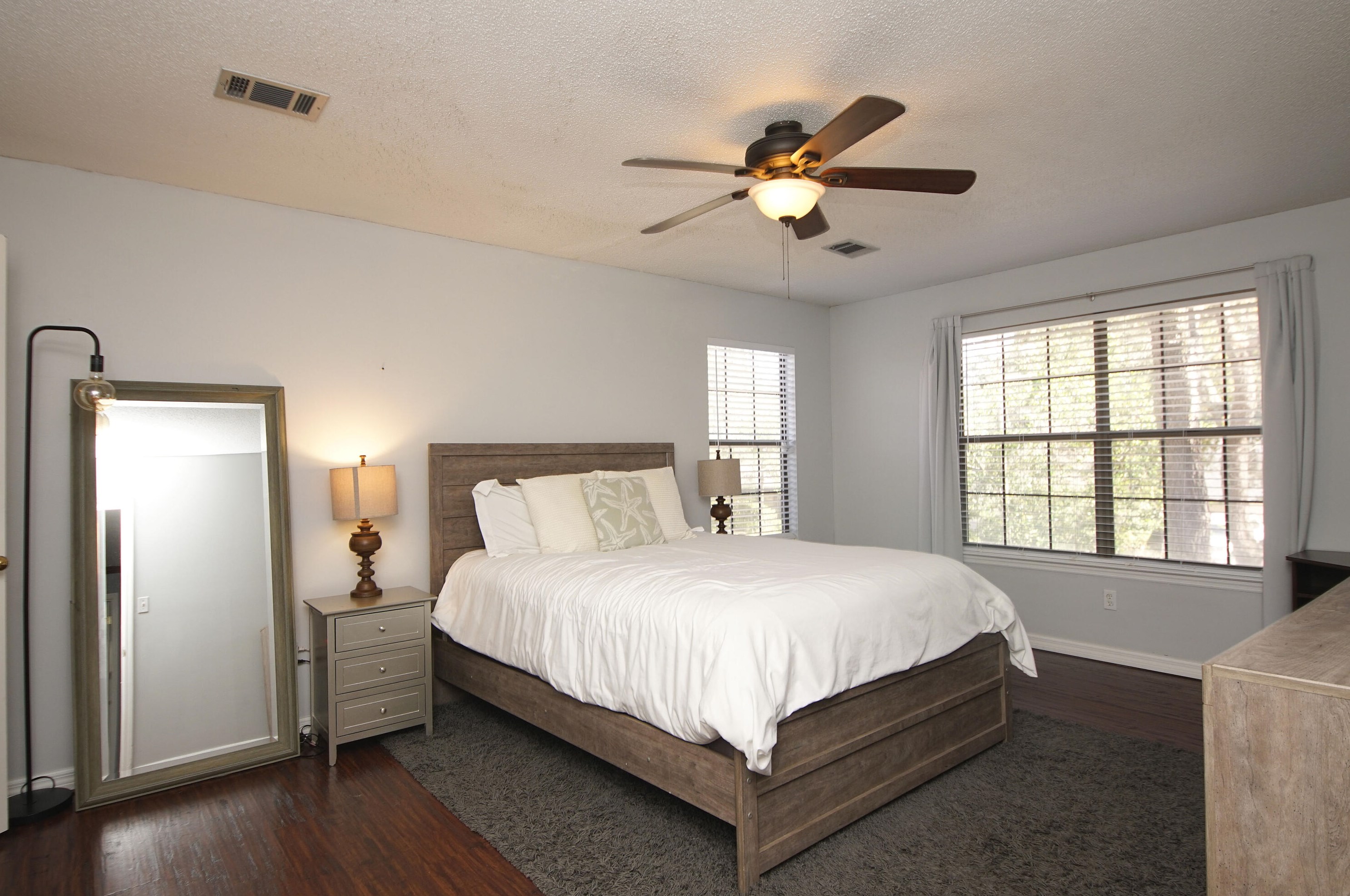 7 Shady Ln, Mary Esther FL  32569-1943 exterior