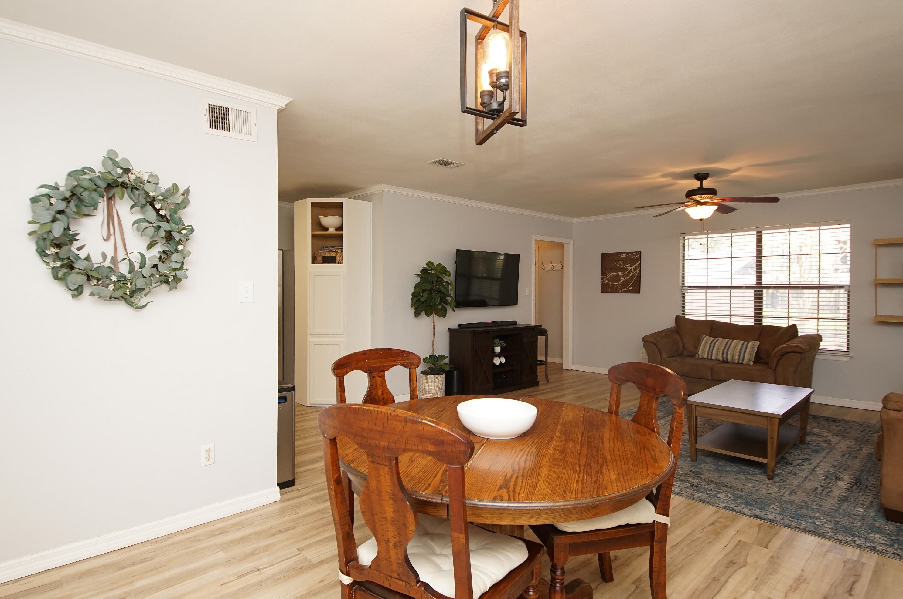 7 Shady Ln, Mary Esther FL  32569-1943 exterior