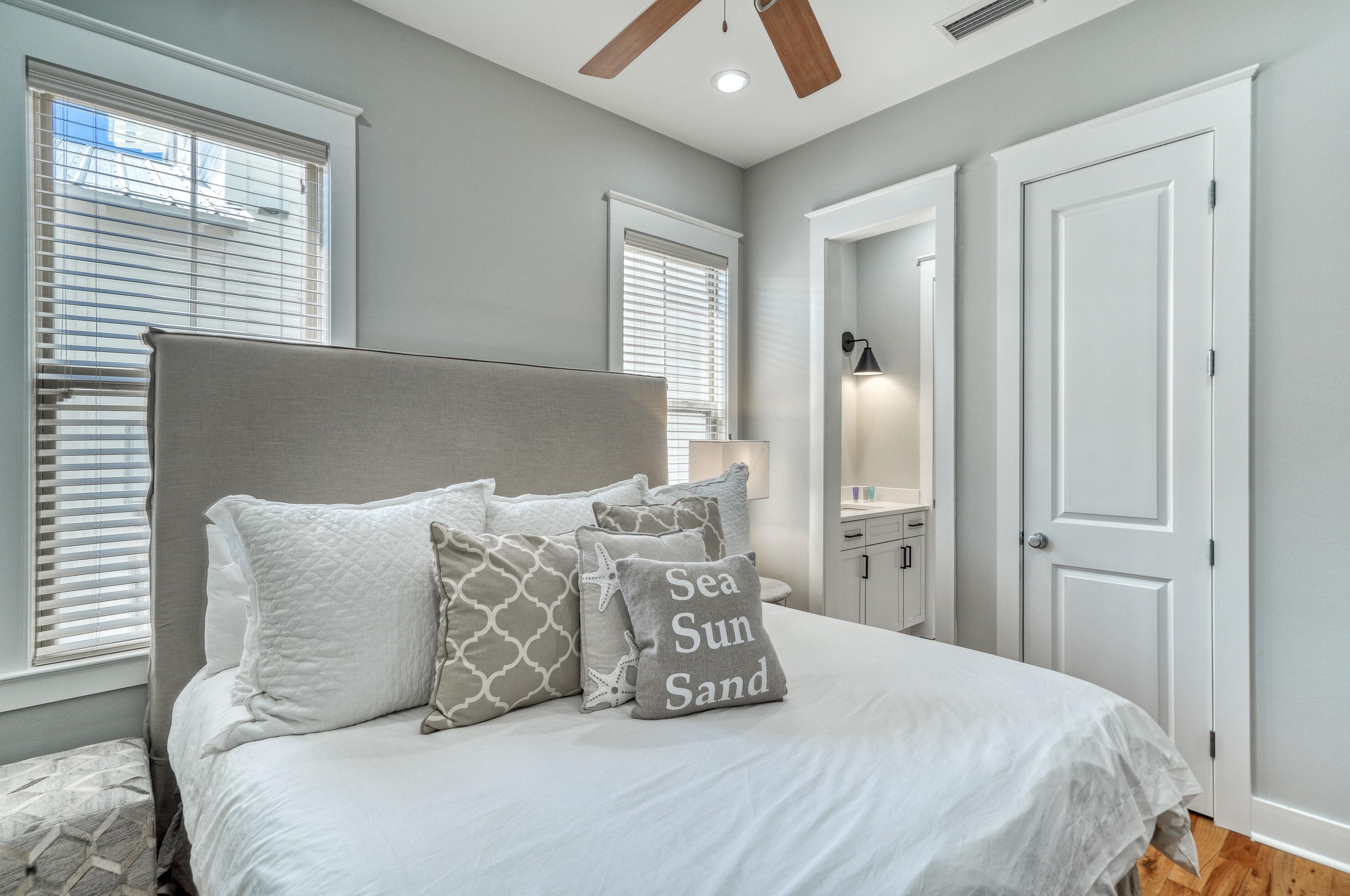 37 Eastern Lake Ct, Santa Rosa Beach FL  32459-6688 exterior