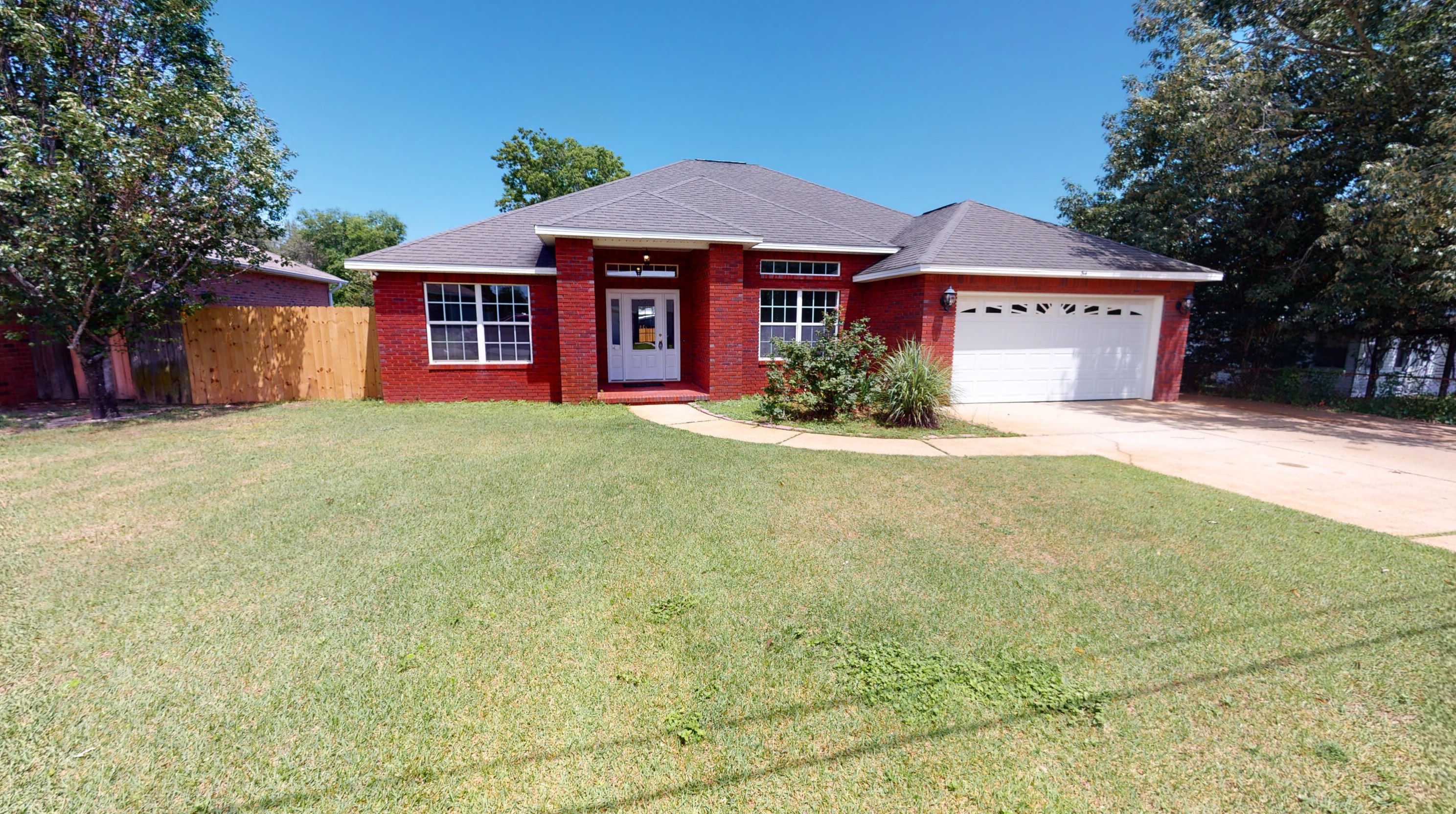 314 Friar Tuck Rd, Mary Esther, FL 32569-2214