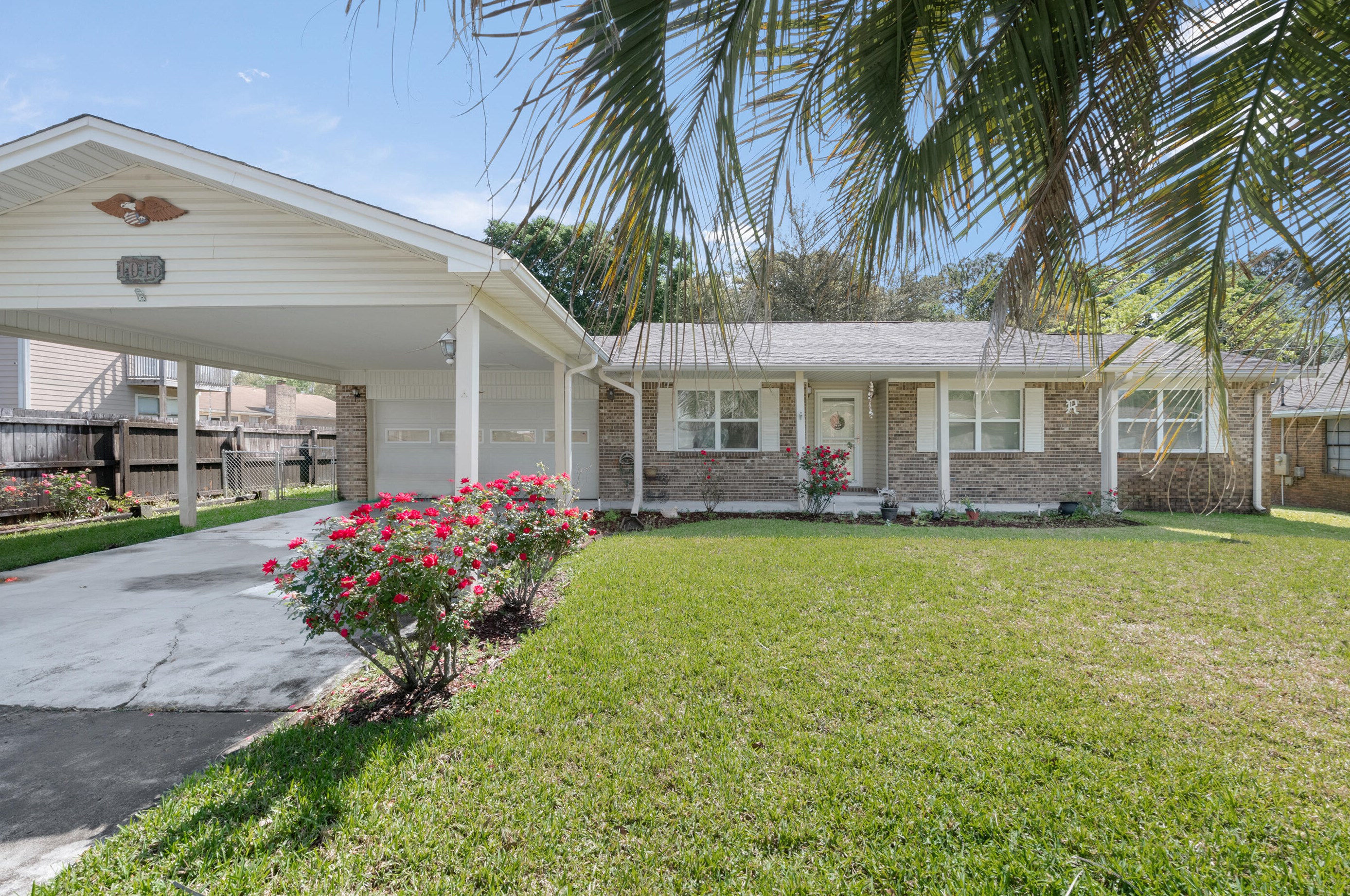 1016 Hickory Ave, Niceville, FL 32578-2706