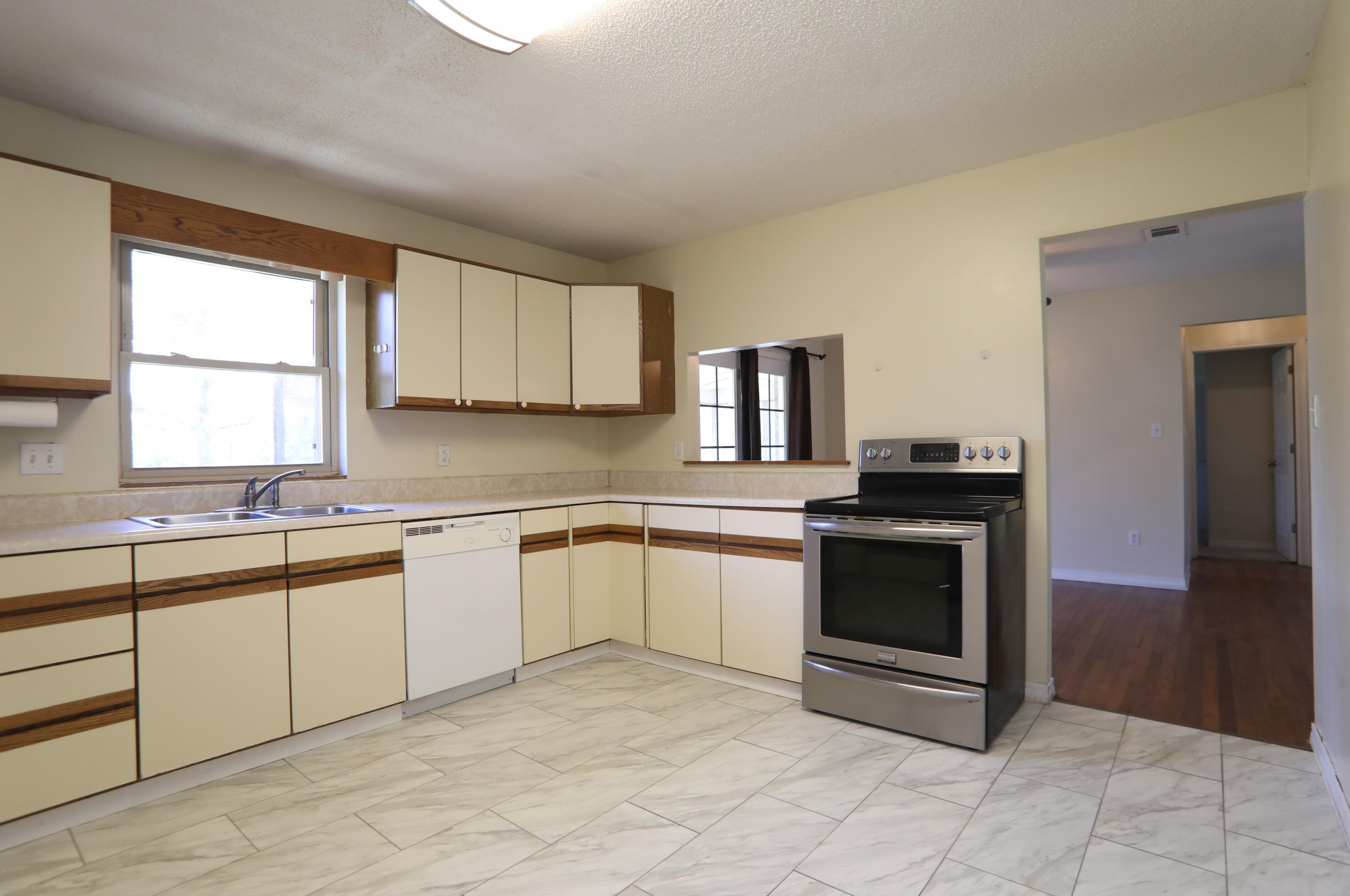 4048 Pine Cone Trl, Crestview, FL 32539-8866