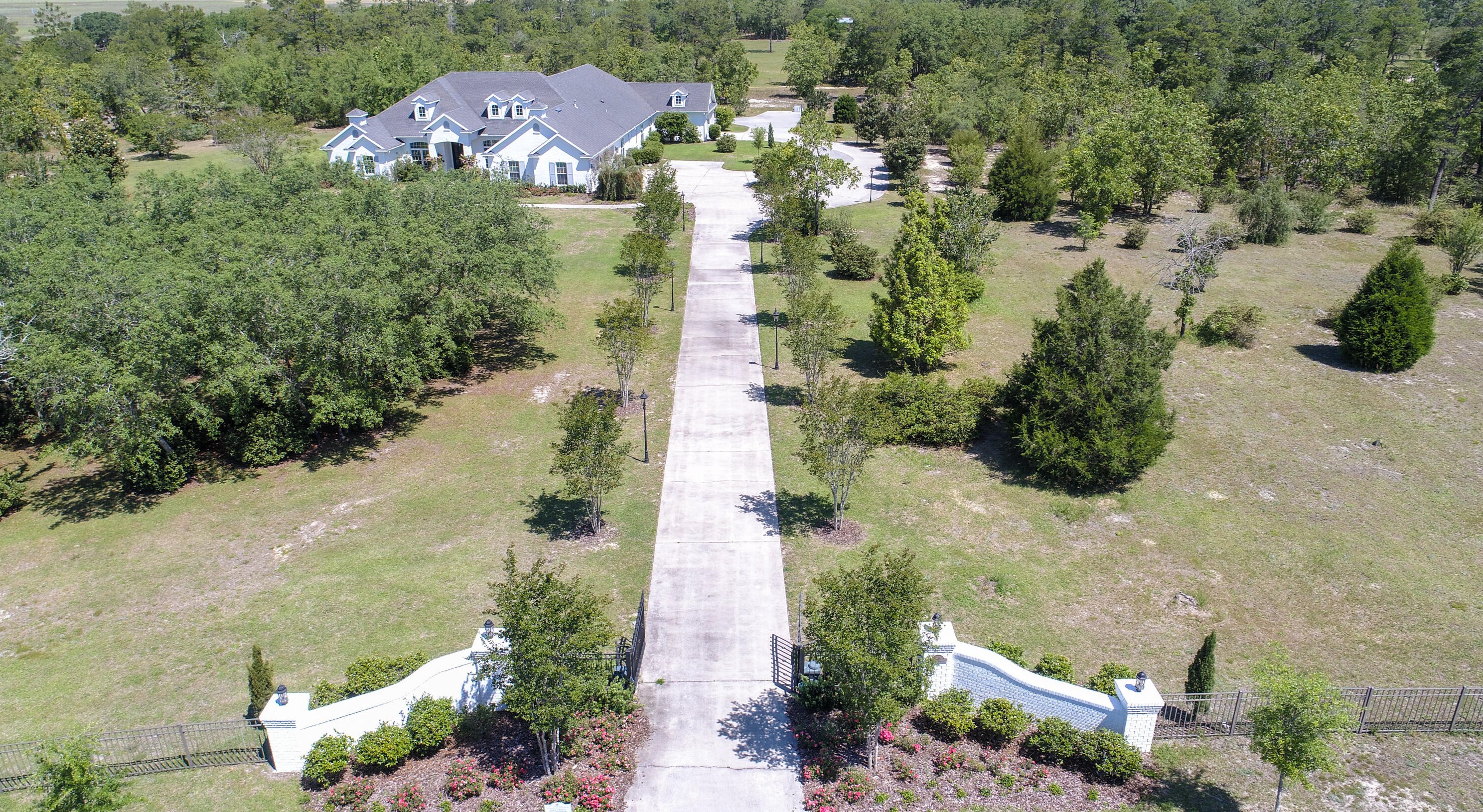 486 Coastal Breeze Dr, Freeport, FL 32439-6292