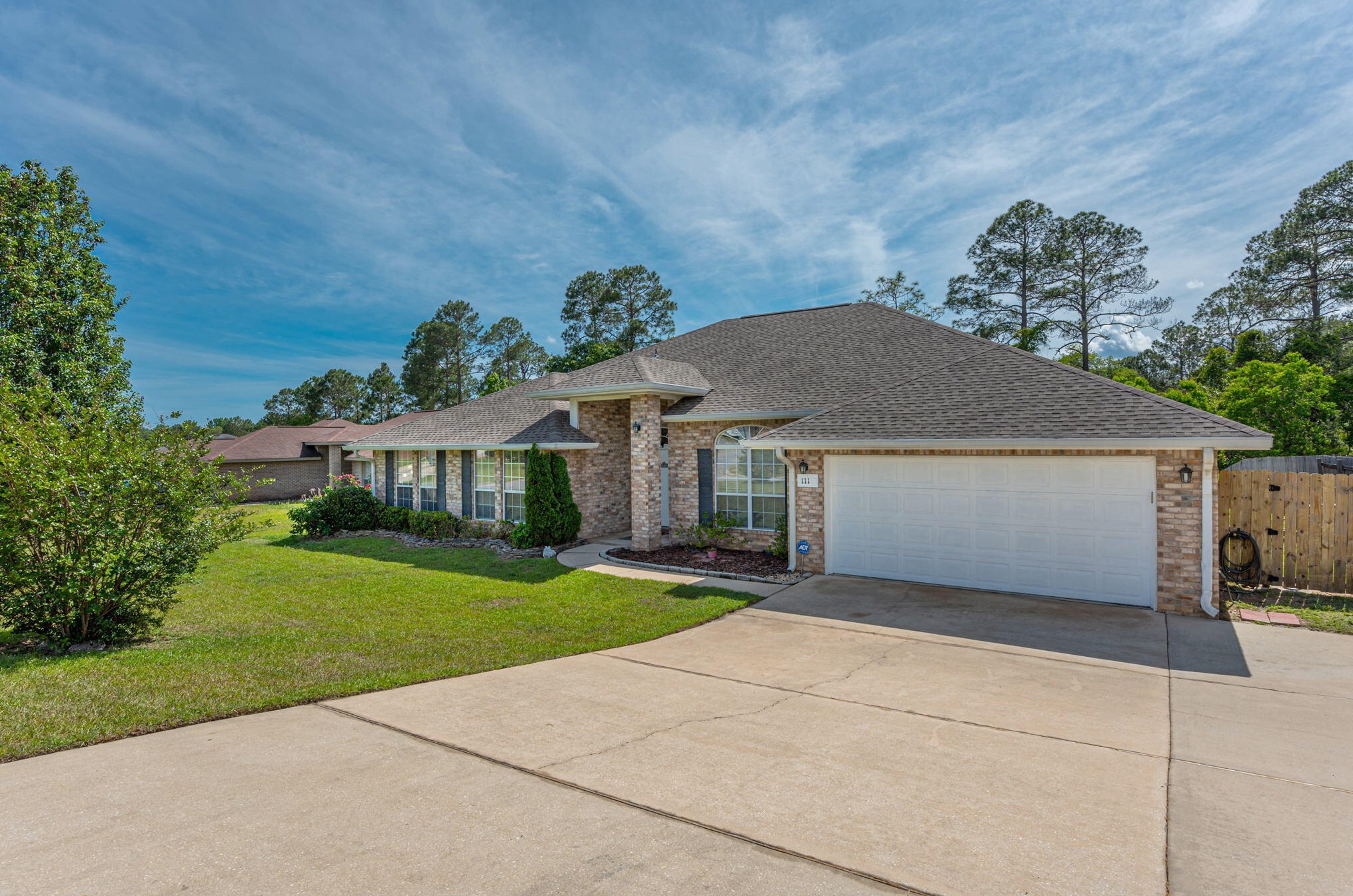111 Strike Eagle Dr, Crestview, FL 32536-2240