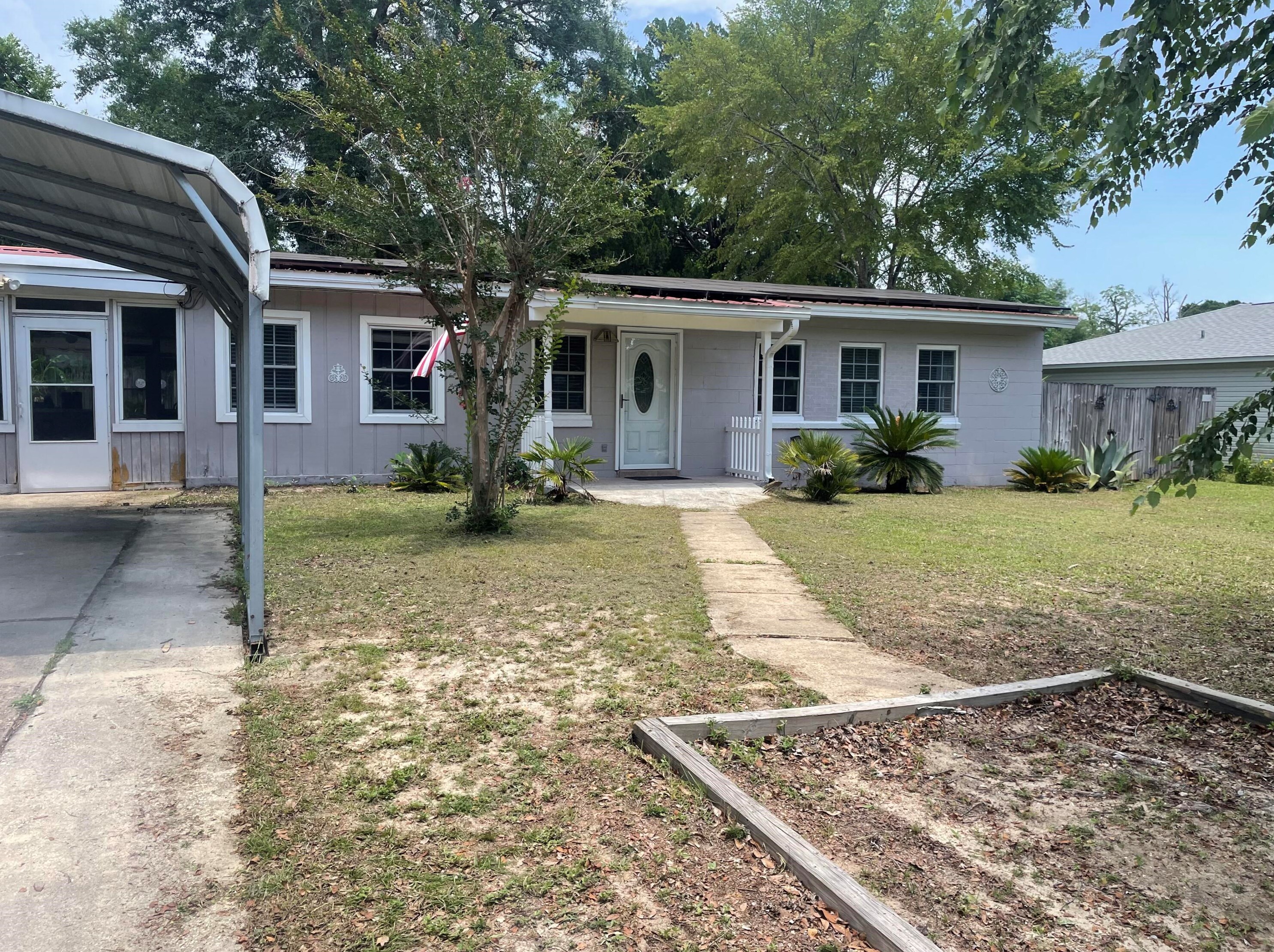 110 3rd St, Niceville, FL 32578