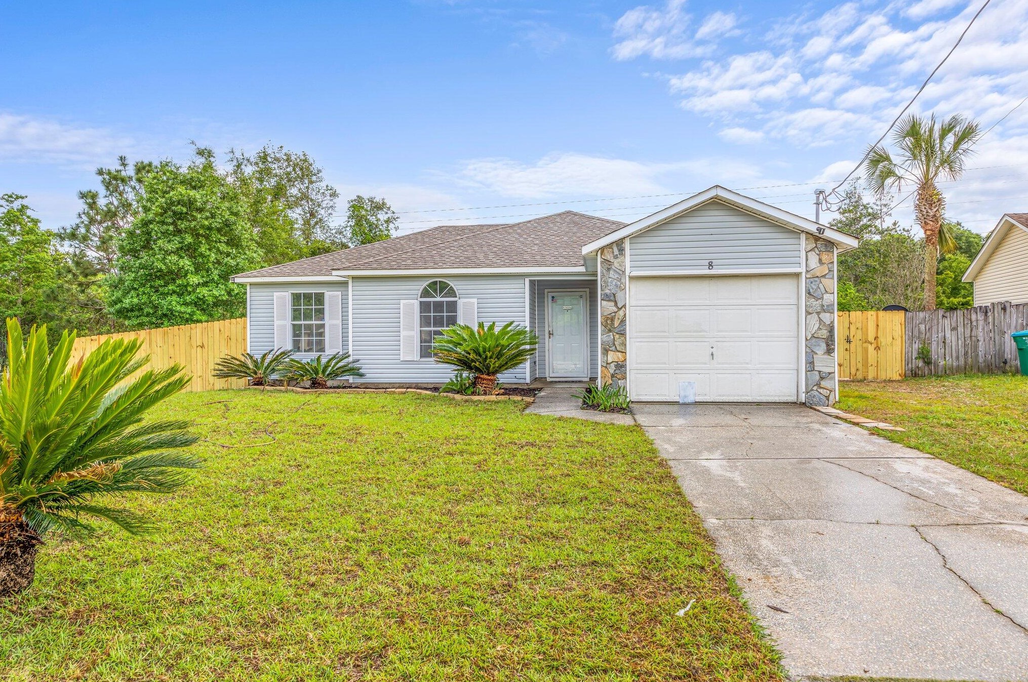 8 Flora Cv, Crestview, FL 32539-7399