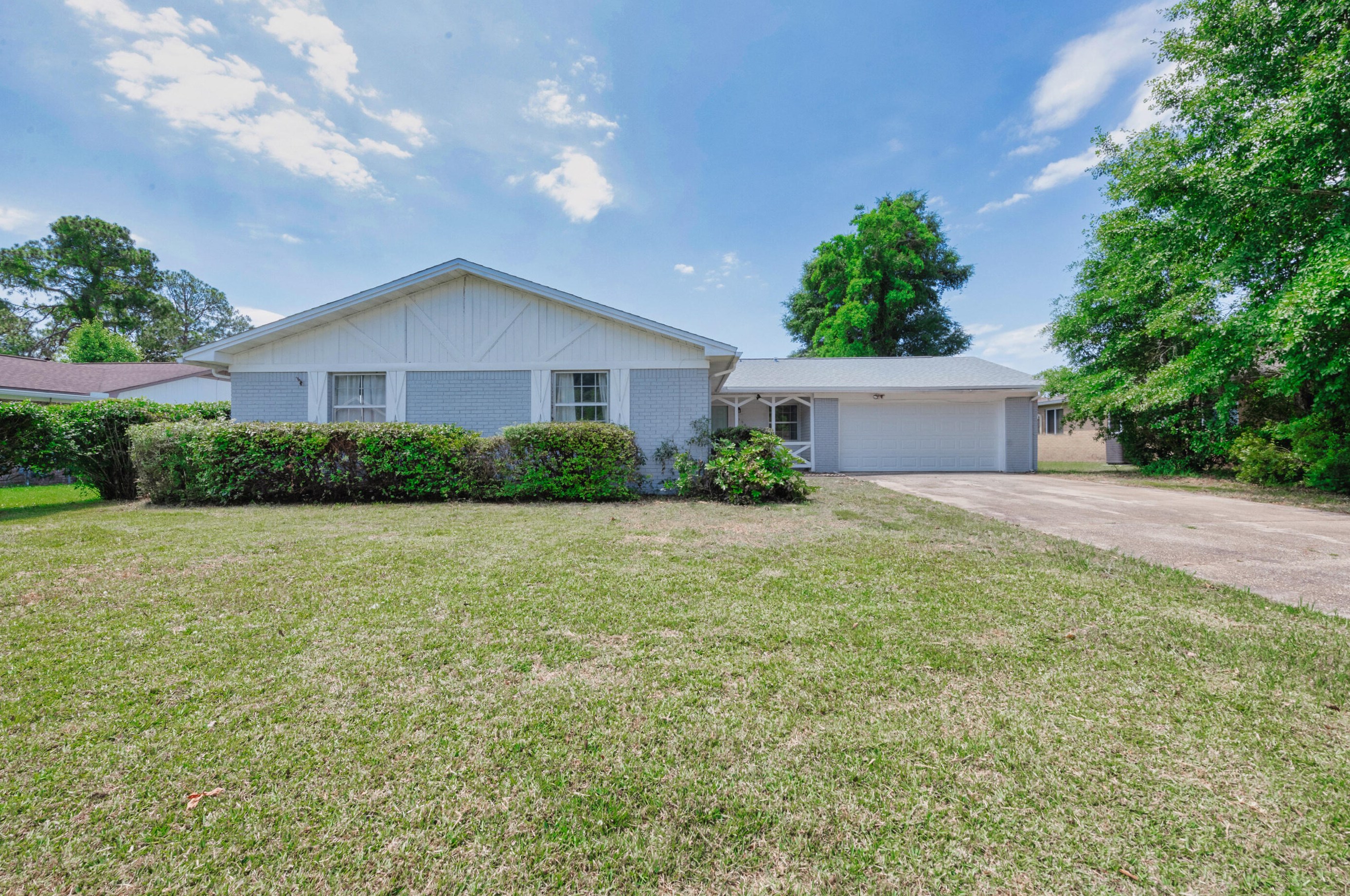 106 Perdido Cir, Niceville, FL 32578-3523